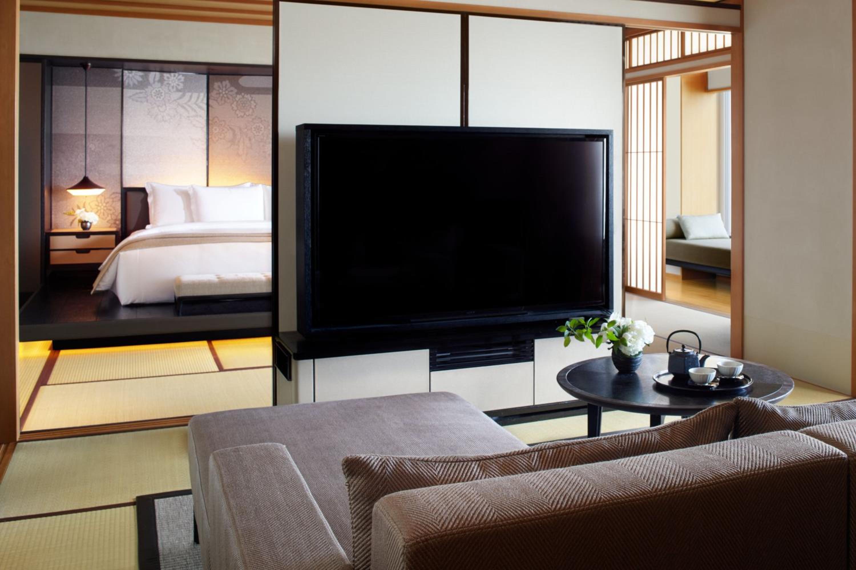 Modern Japanese Washitsu Suite Modern Japanese Washitsu Suite