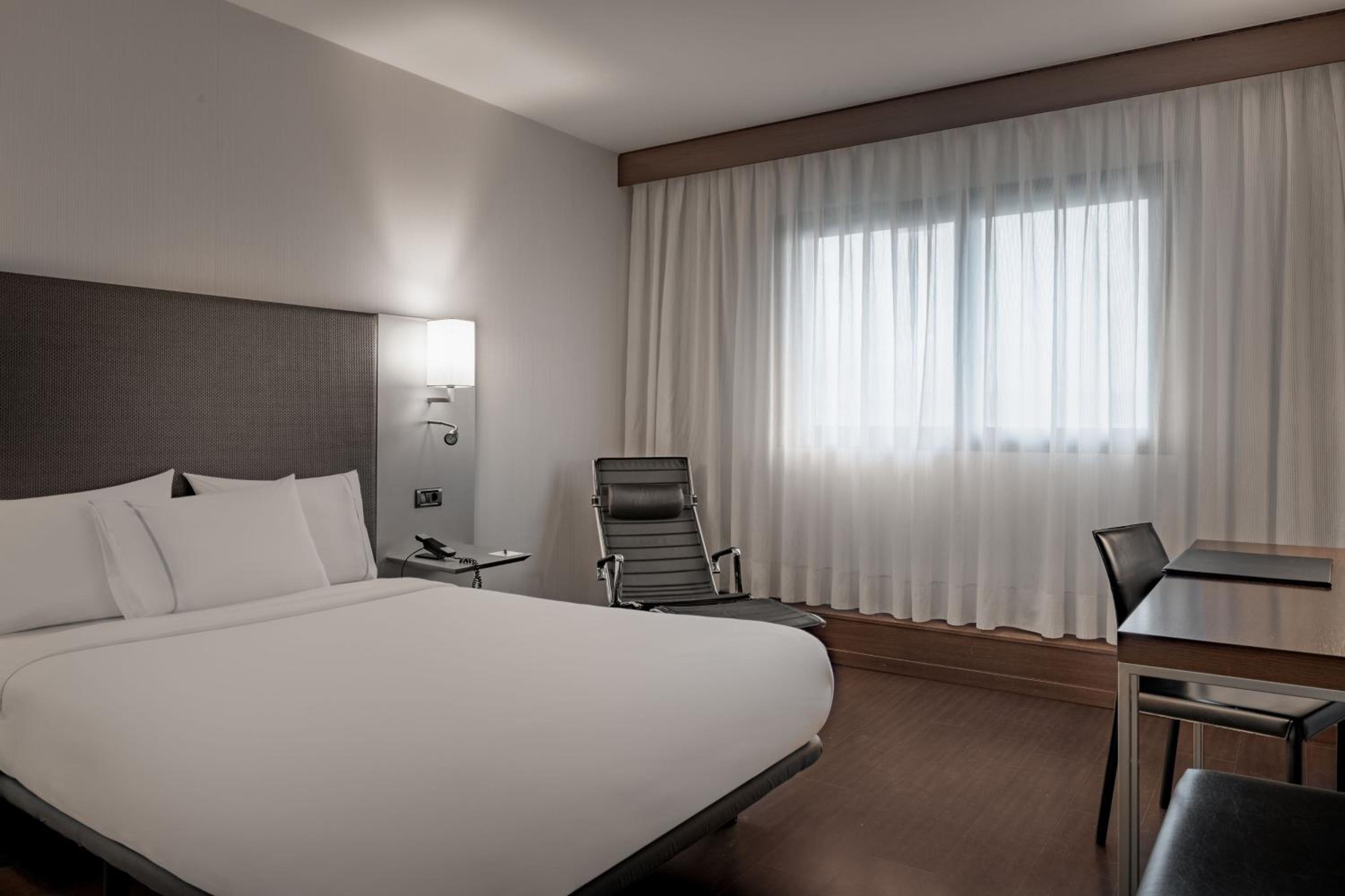 Standard Queen Room - Photo 3