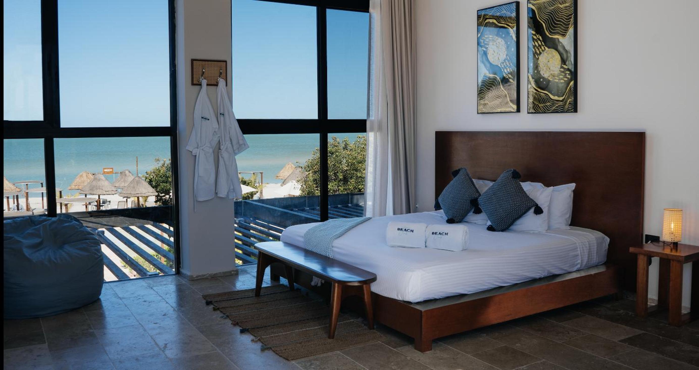 Standard Twin Room with Sea View photo 1
