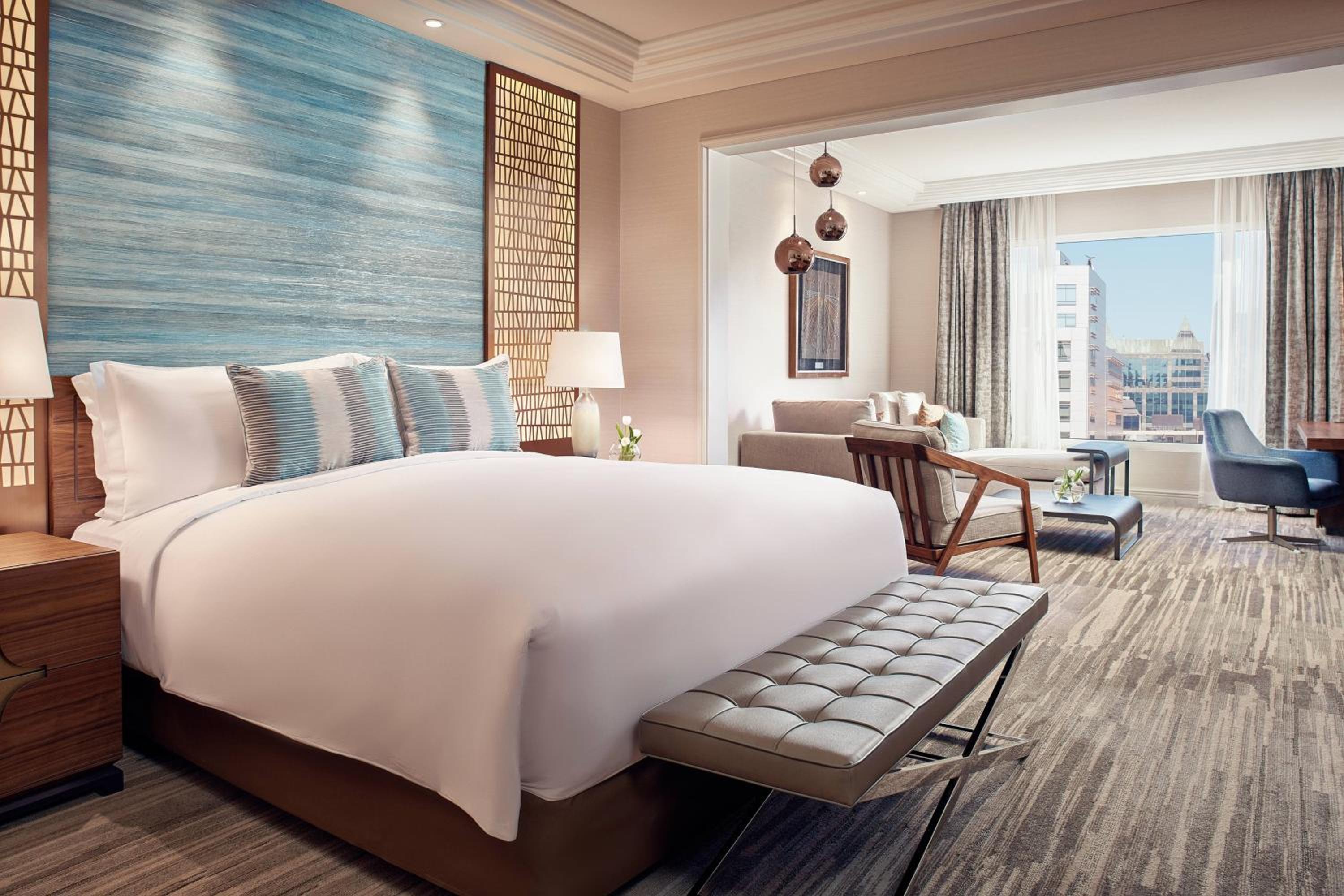 One-Bedroom Junior King Suite - Photo 1