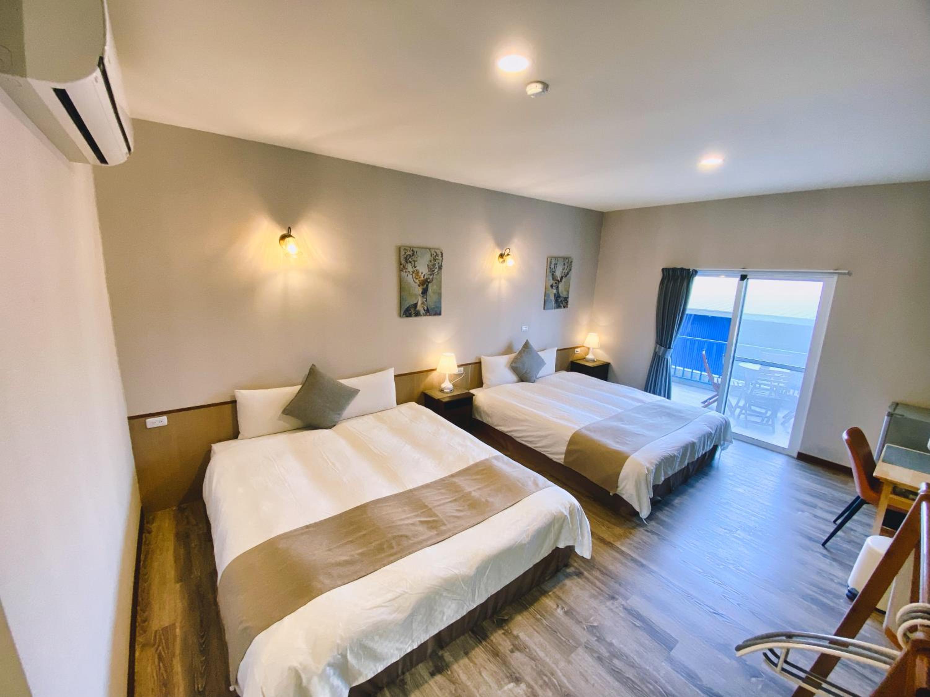 Quadruple Room (2 People Only) photo 2