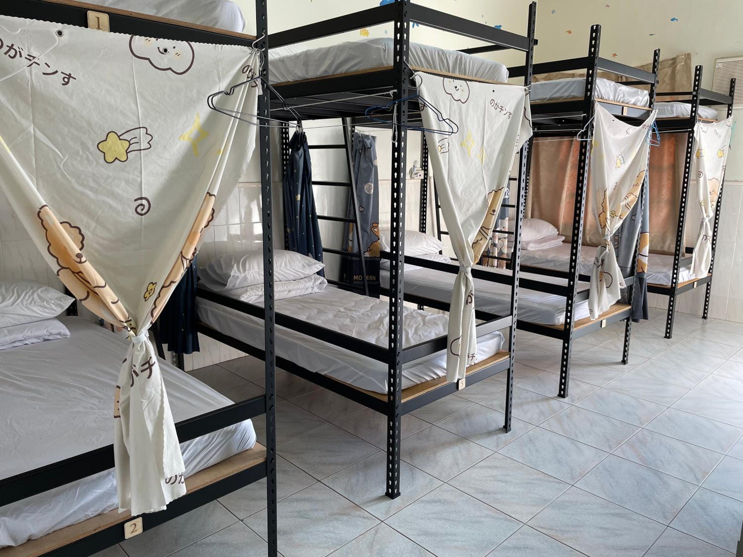 Quadruple Room with Shared Bathroom photo 1