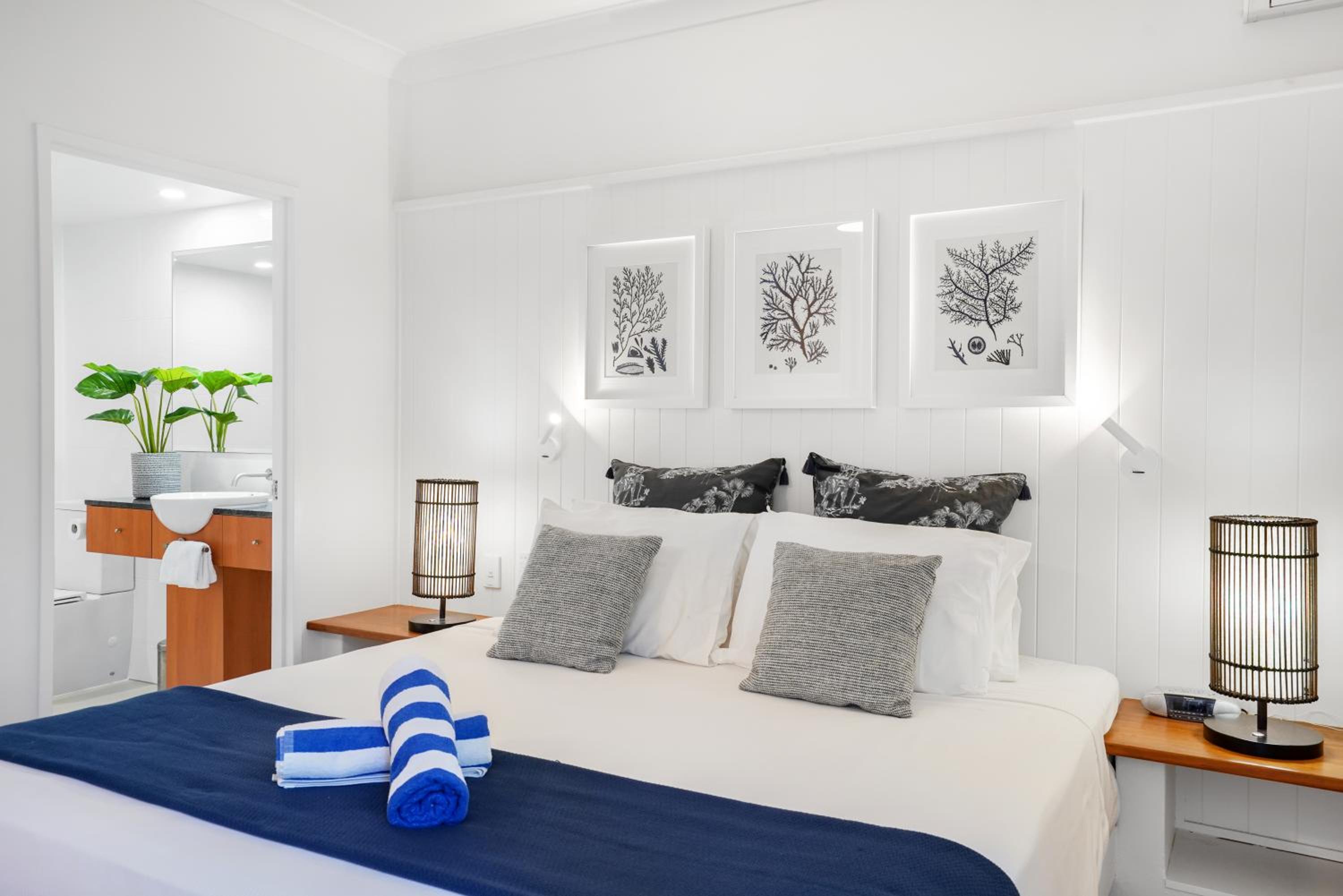 Apartment 14 with Ocean View