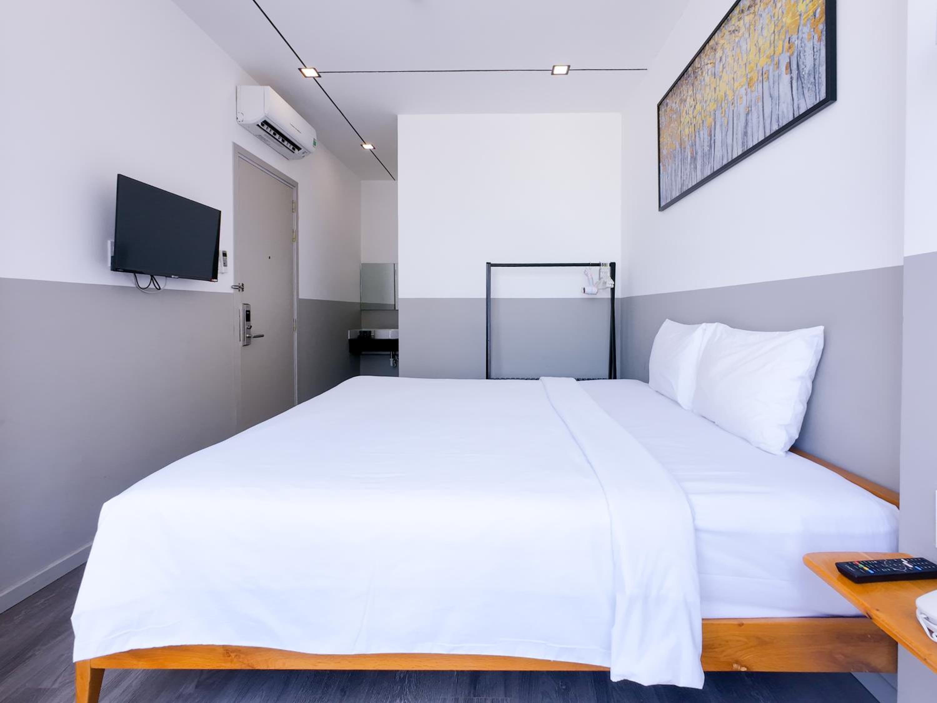 Deluxe Double Room - Photo 8