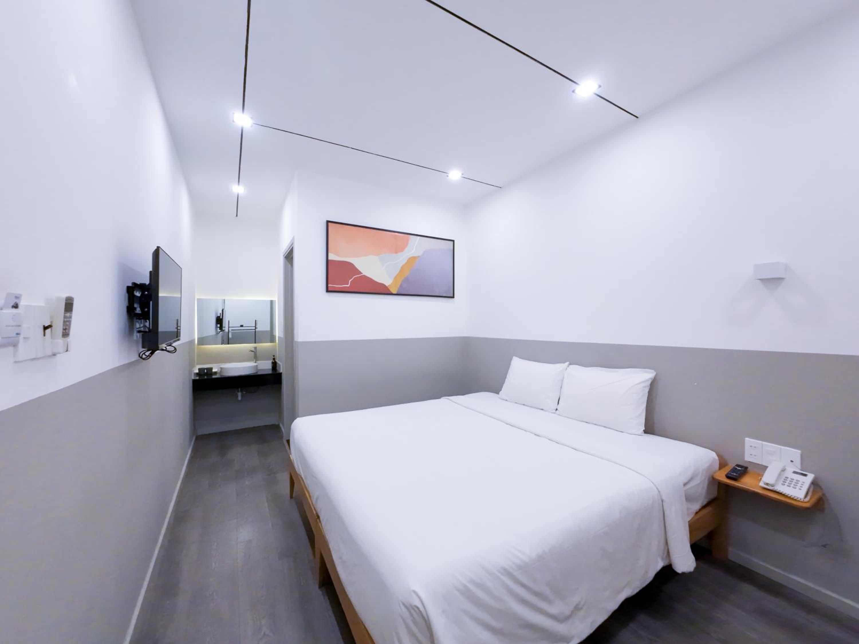 Economy Double Room - Photo 2