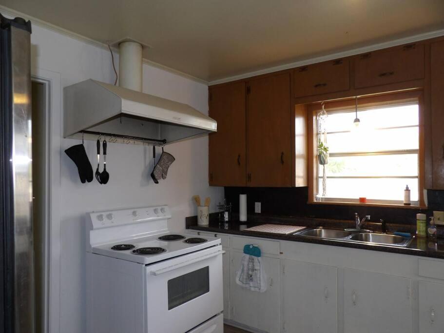 Two-Bedroom House photo 2
