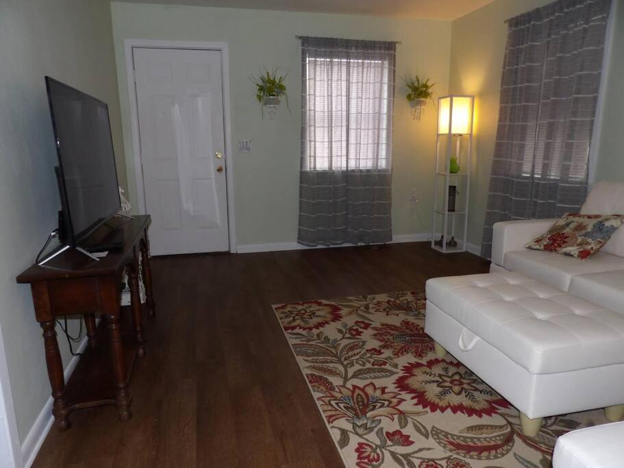Two-Bedroom House photo 1