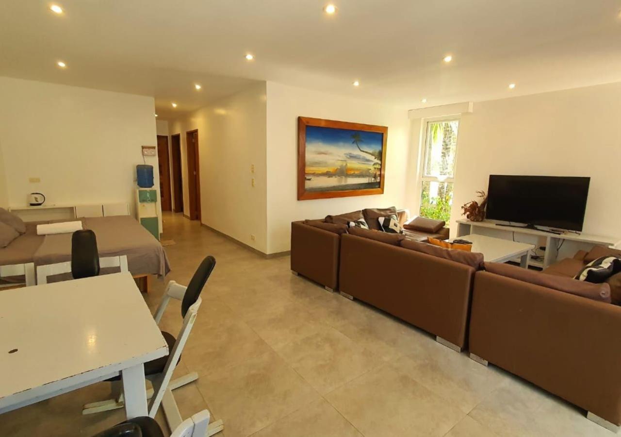 Three-Bedroom Villa - Photo 2