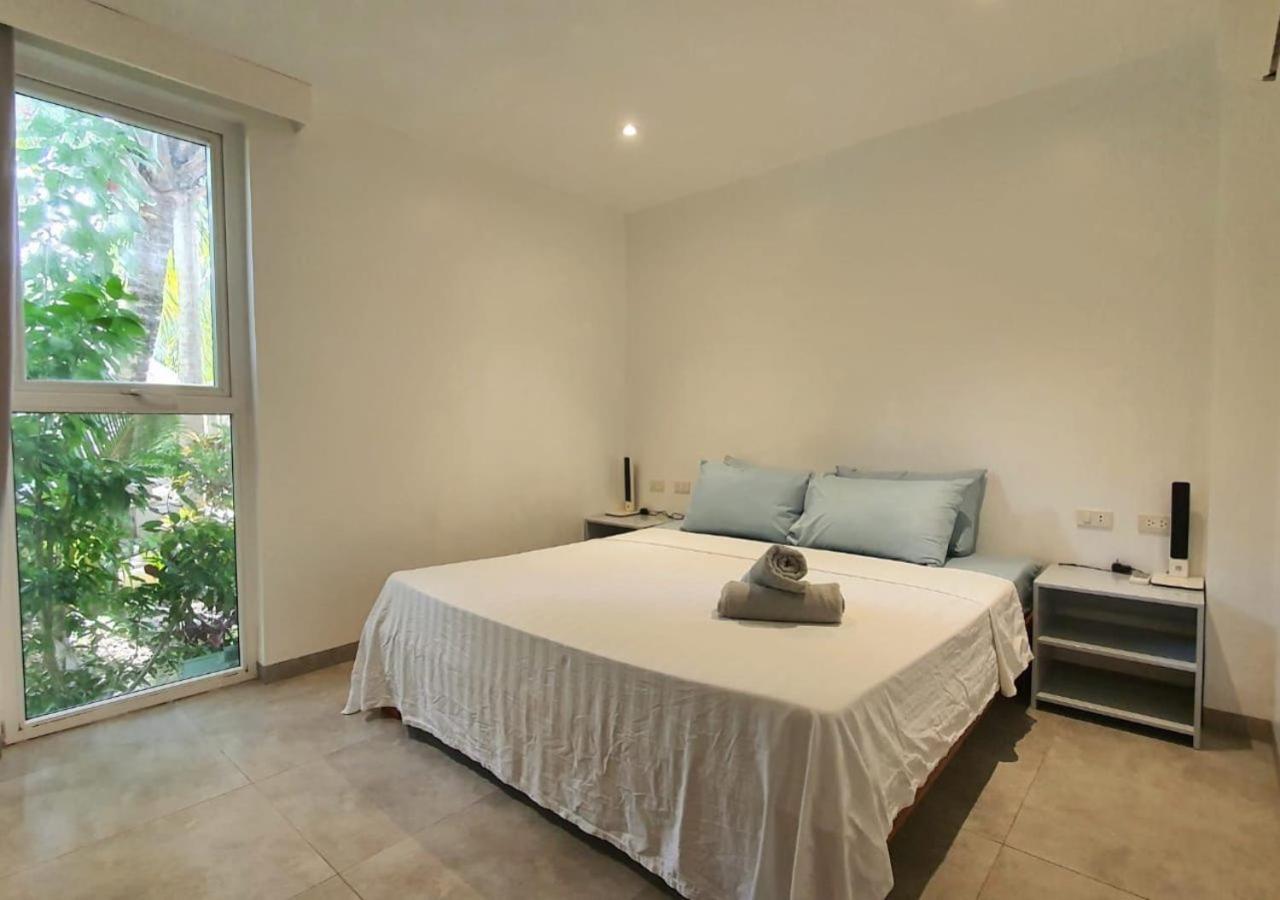 Three-Bedroom Villa - Photo 6