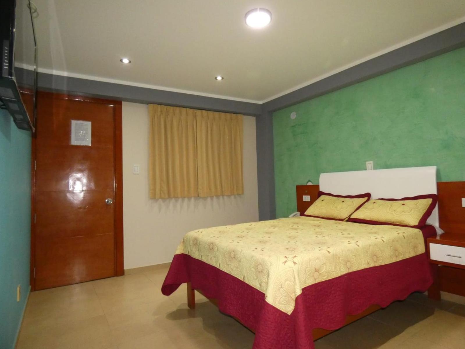 Double Room With Private Bathroom photo 3