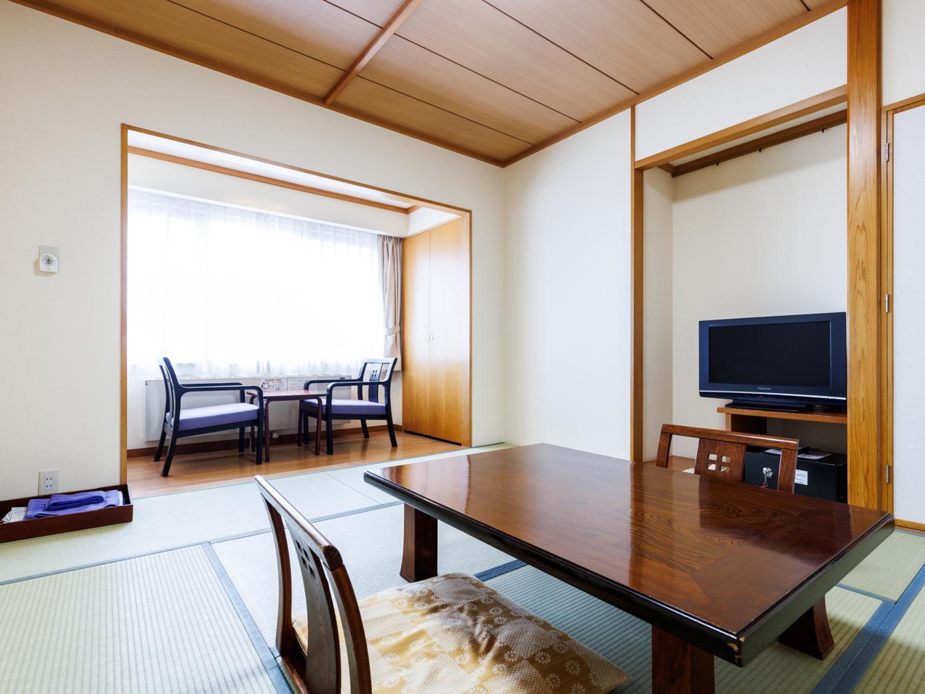 Japanese-Style Room