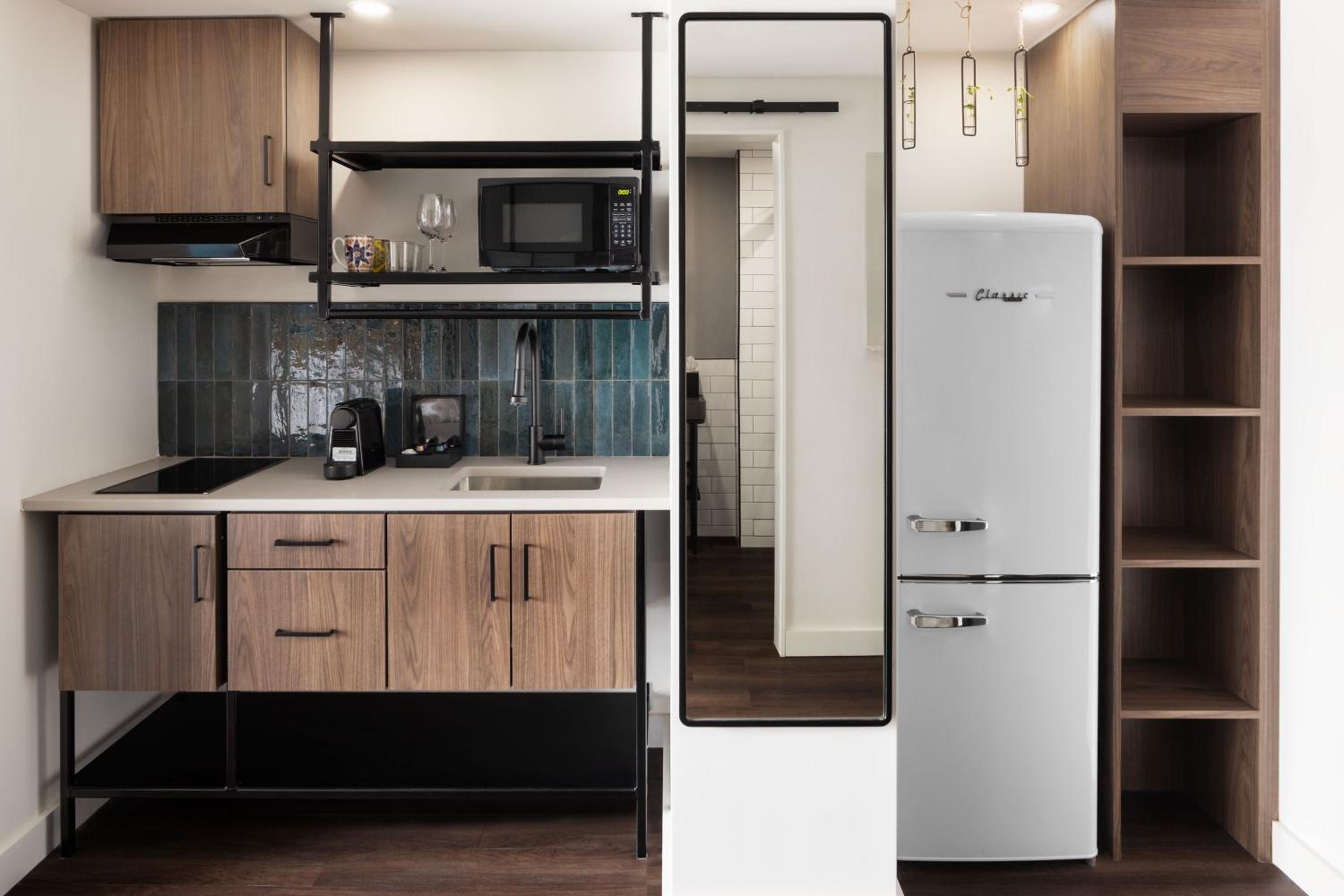 King Studio with Kitchenette photo 3