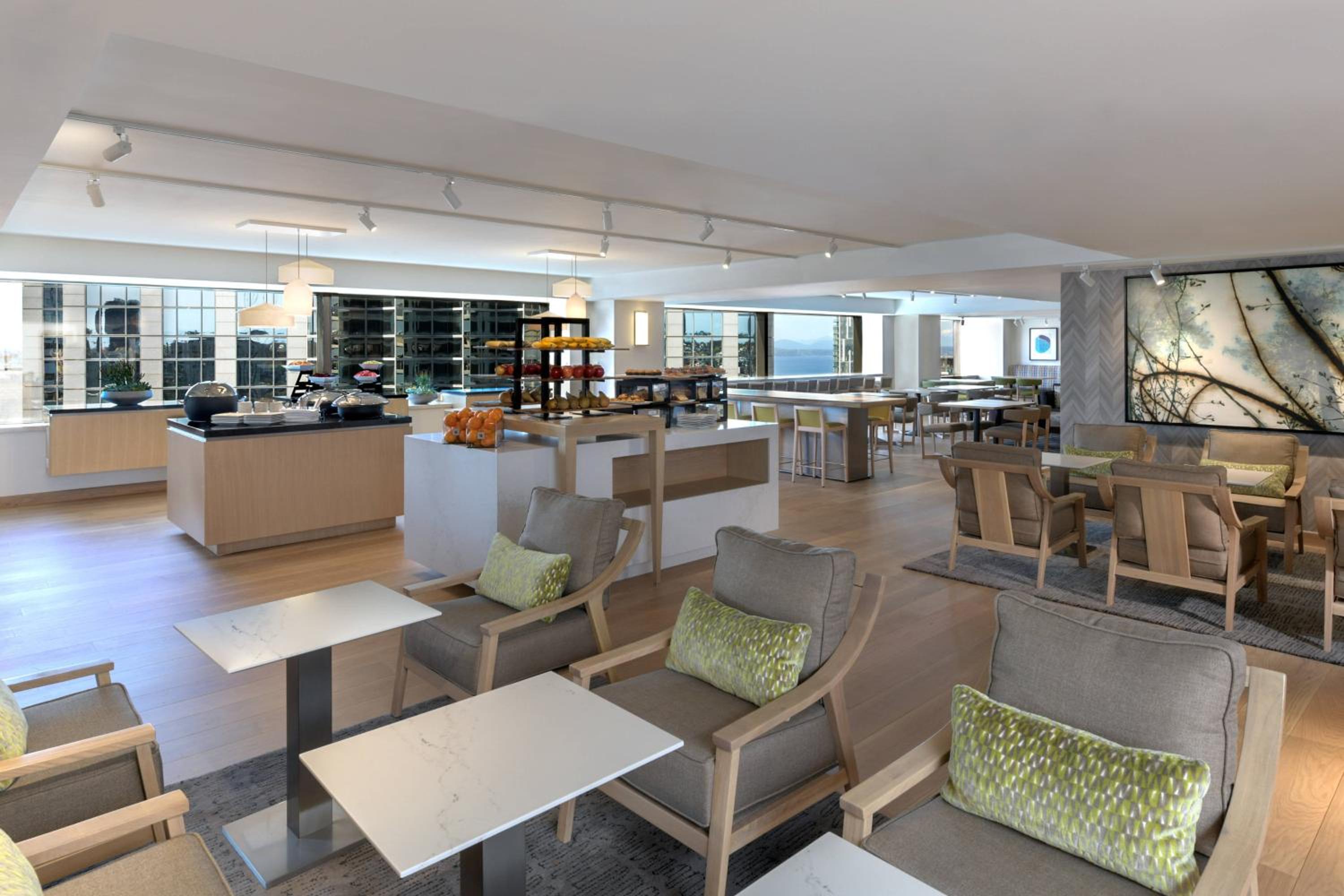 Premium, Club lounge access, Guest room, 2 Double - Photo 5