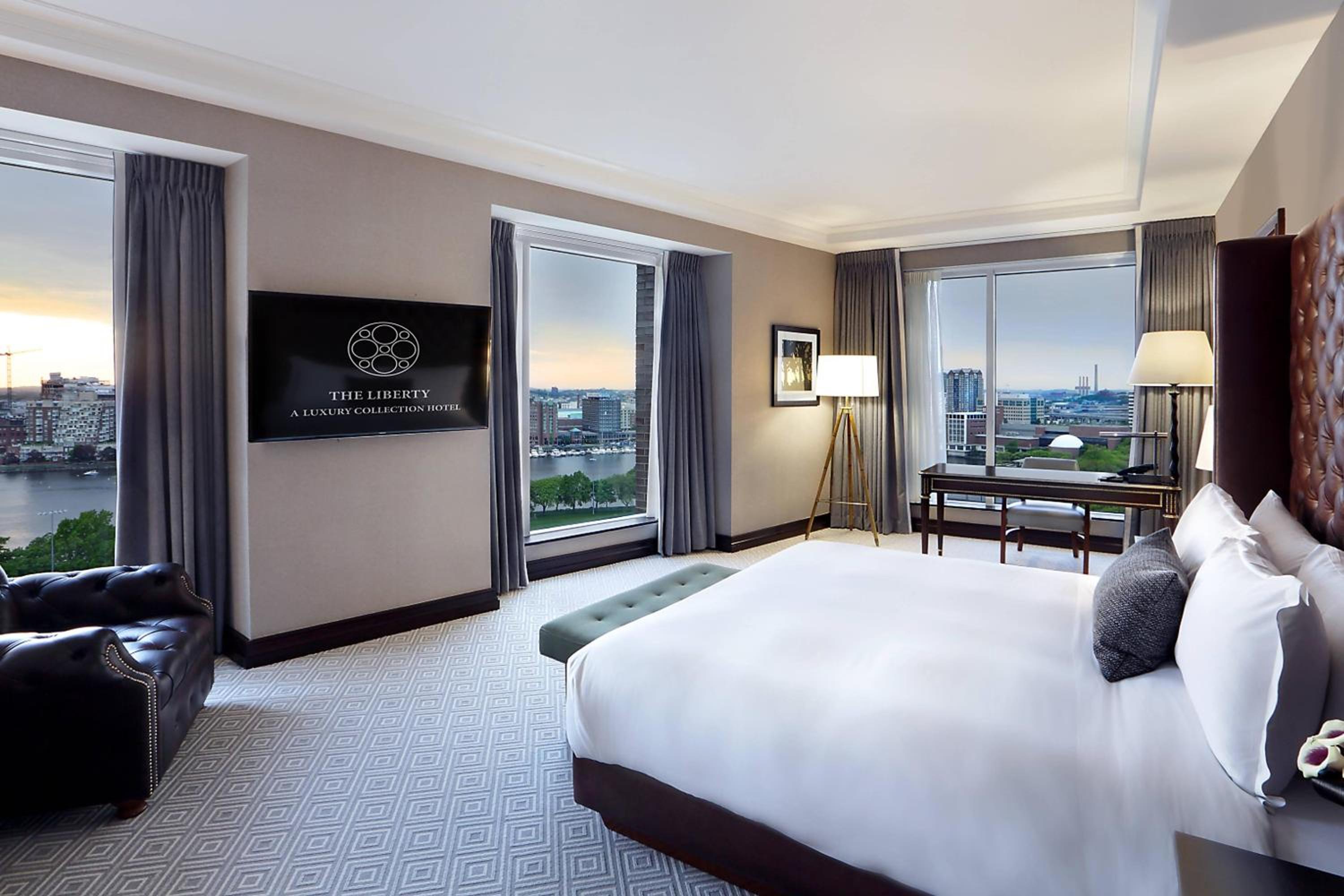 Ebersol, 1 Bedroom Presidential Suite, 1 King, City view photo 2