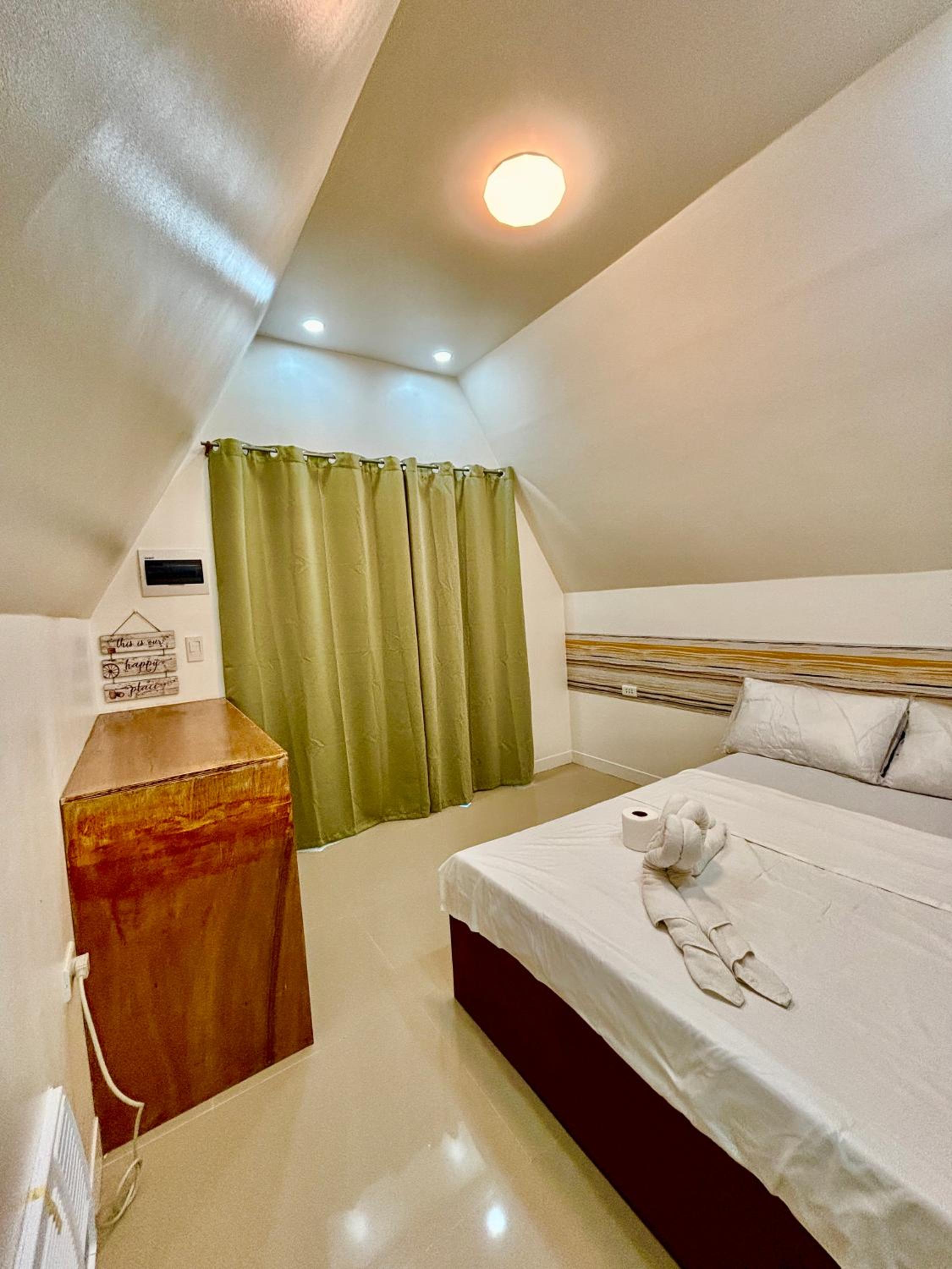 One-Bedroom Chalet - Photo 12