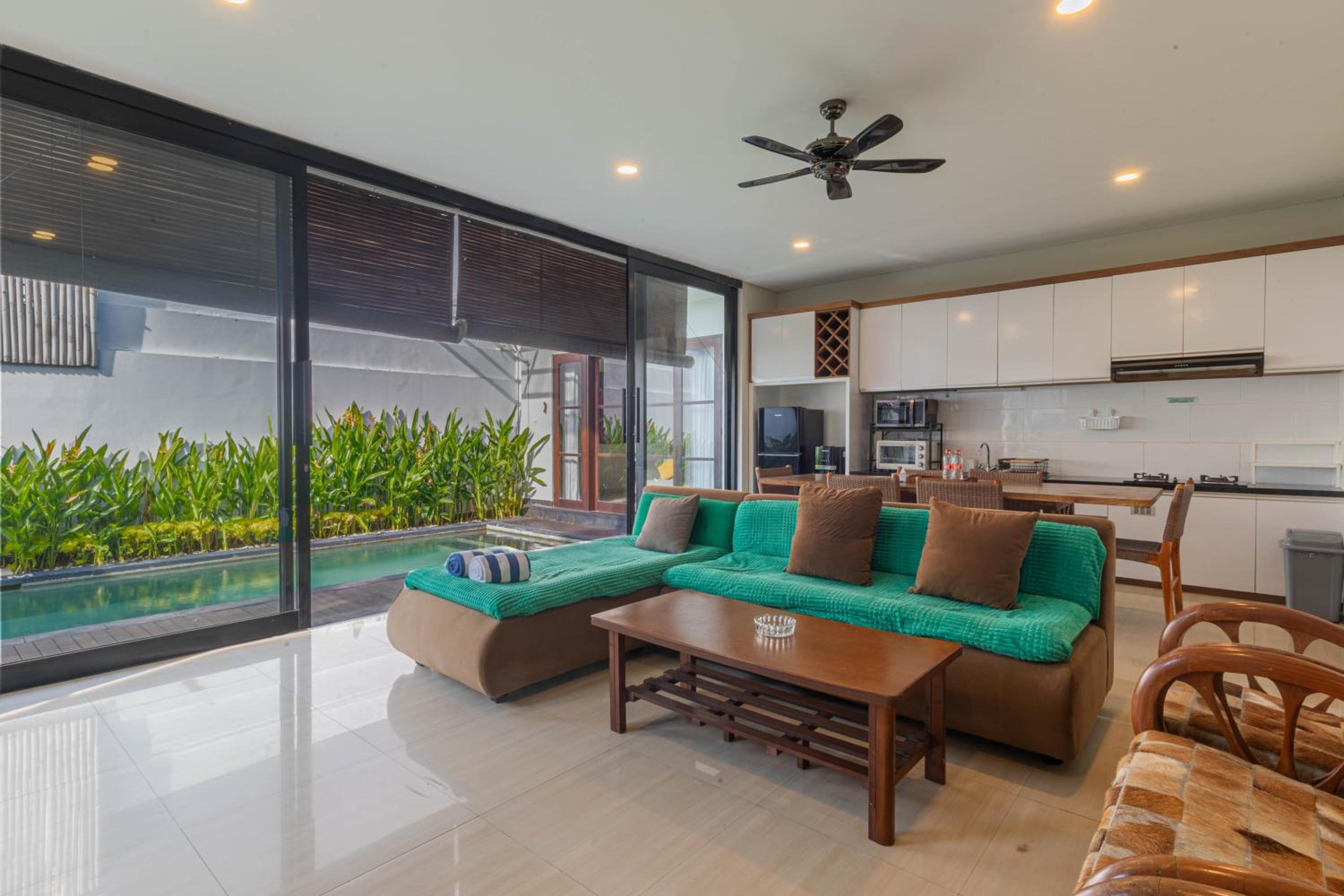 Three-Bedroom Villa Bradley - Photo 47