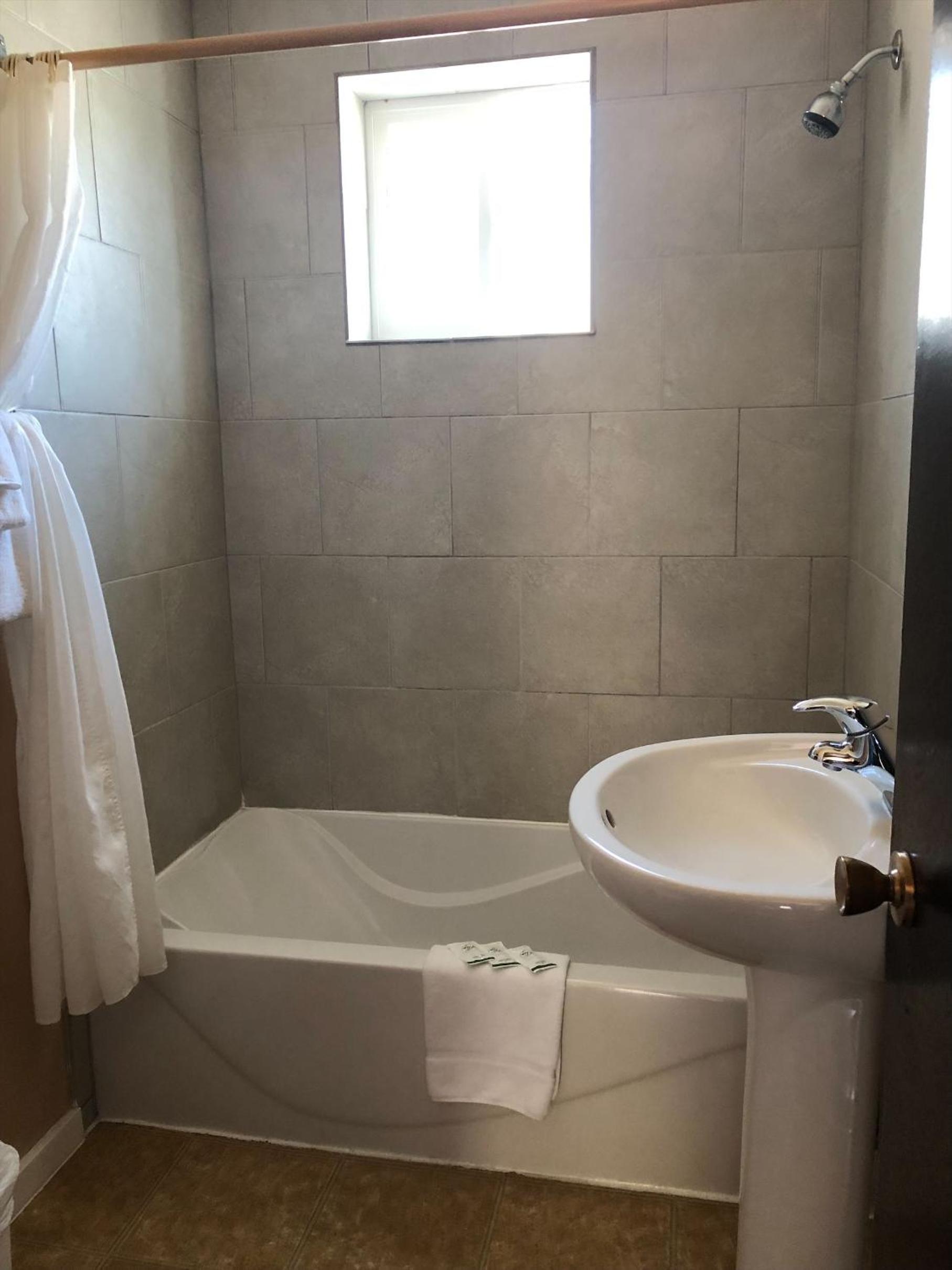 Double Room with Lake View photo 3