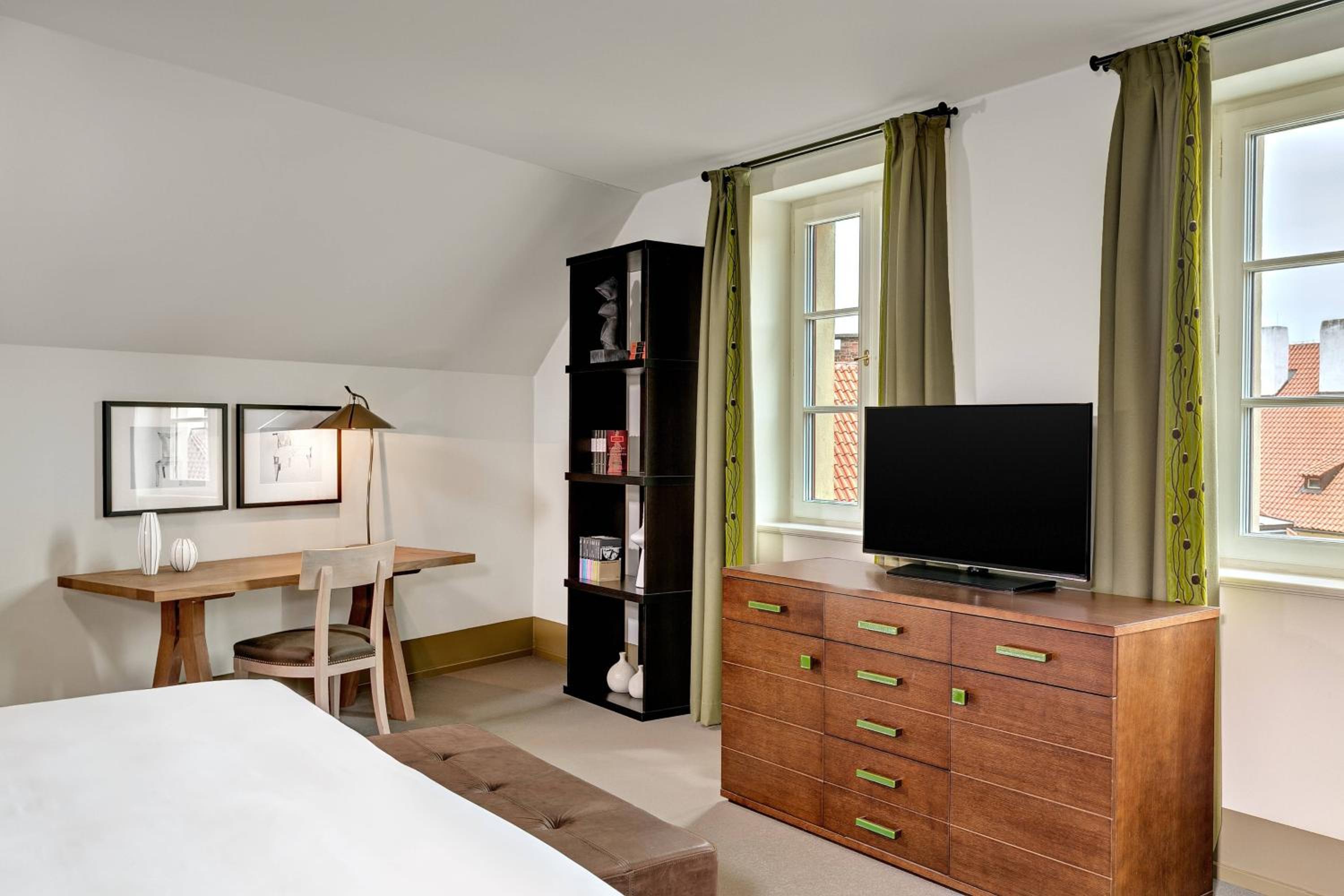 Junior Suite City View