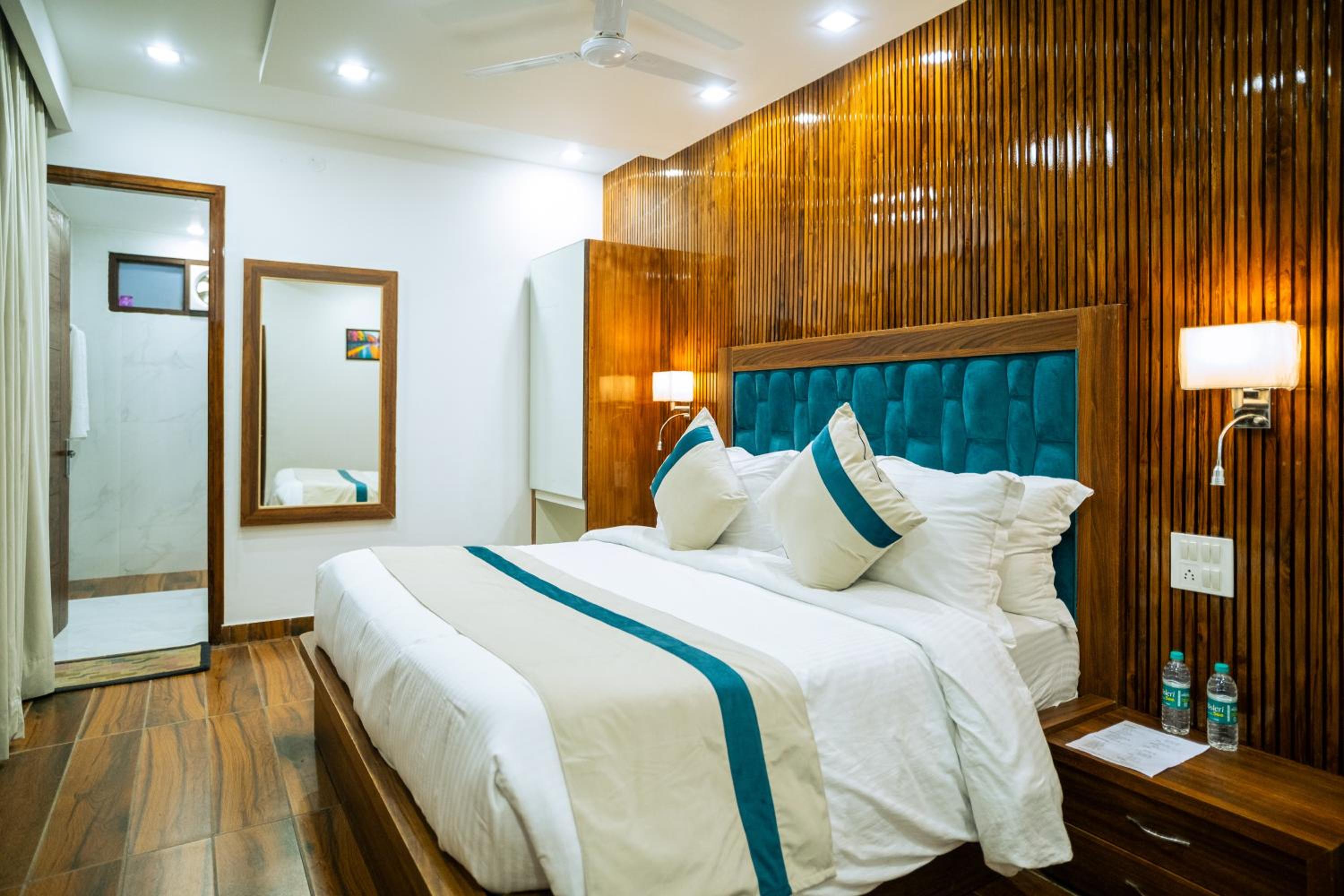 Deluxe Suite