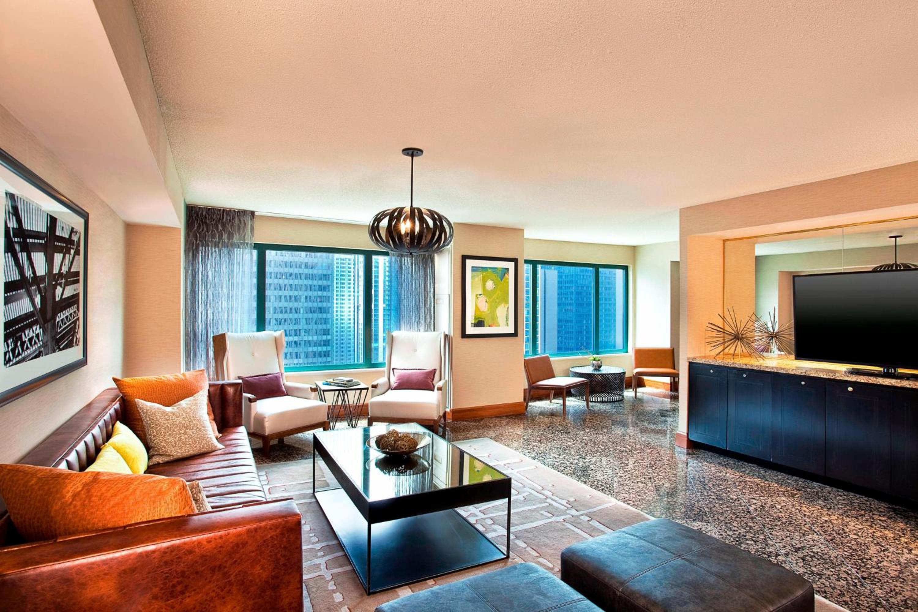 Club King Room with City View - High Floor - Photo 20
