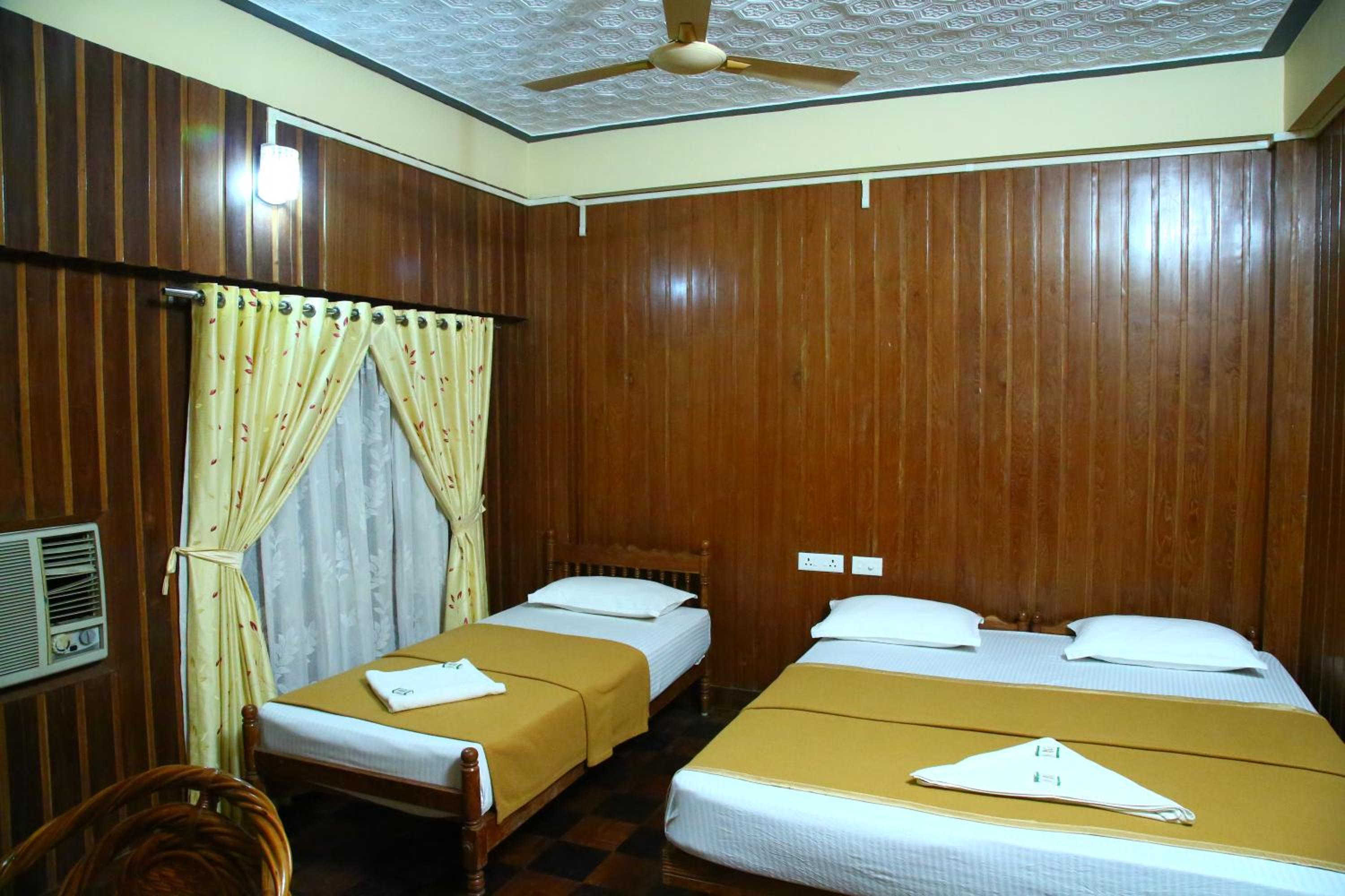 Deluxe Triple Room photo 3