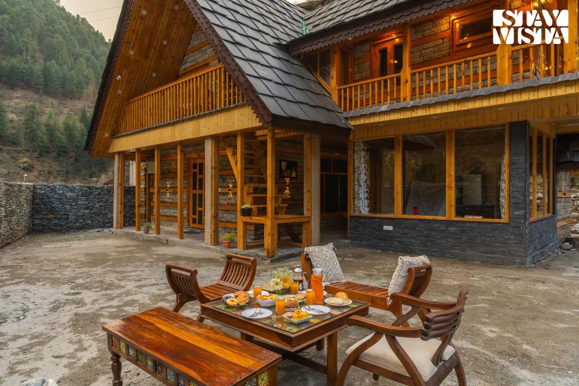Villa photo 2
