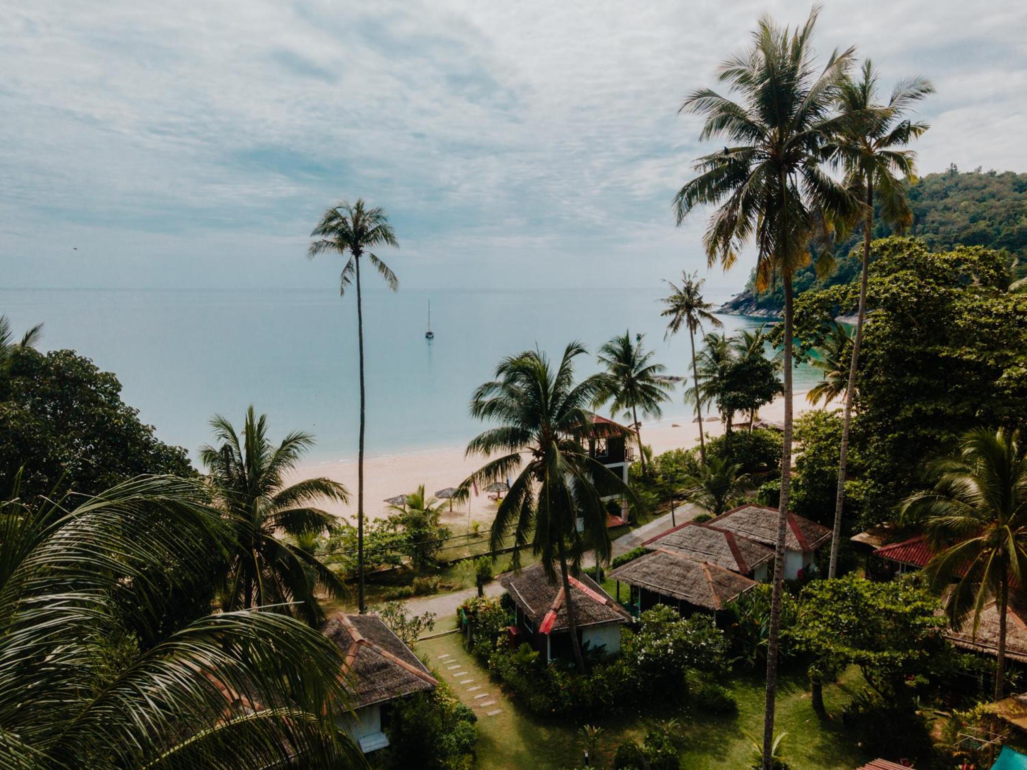 Deluxe Queen Room with Sea View