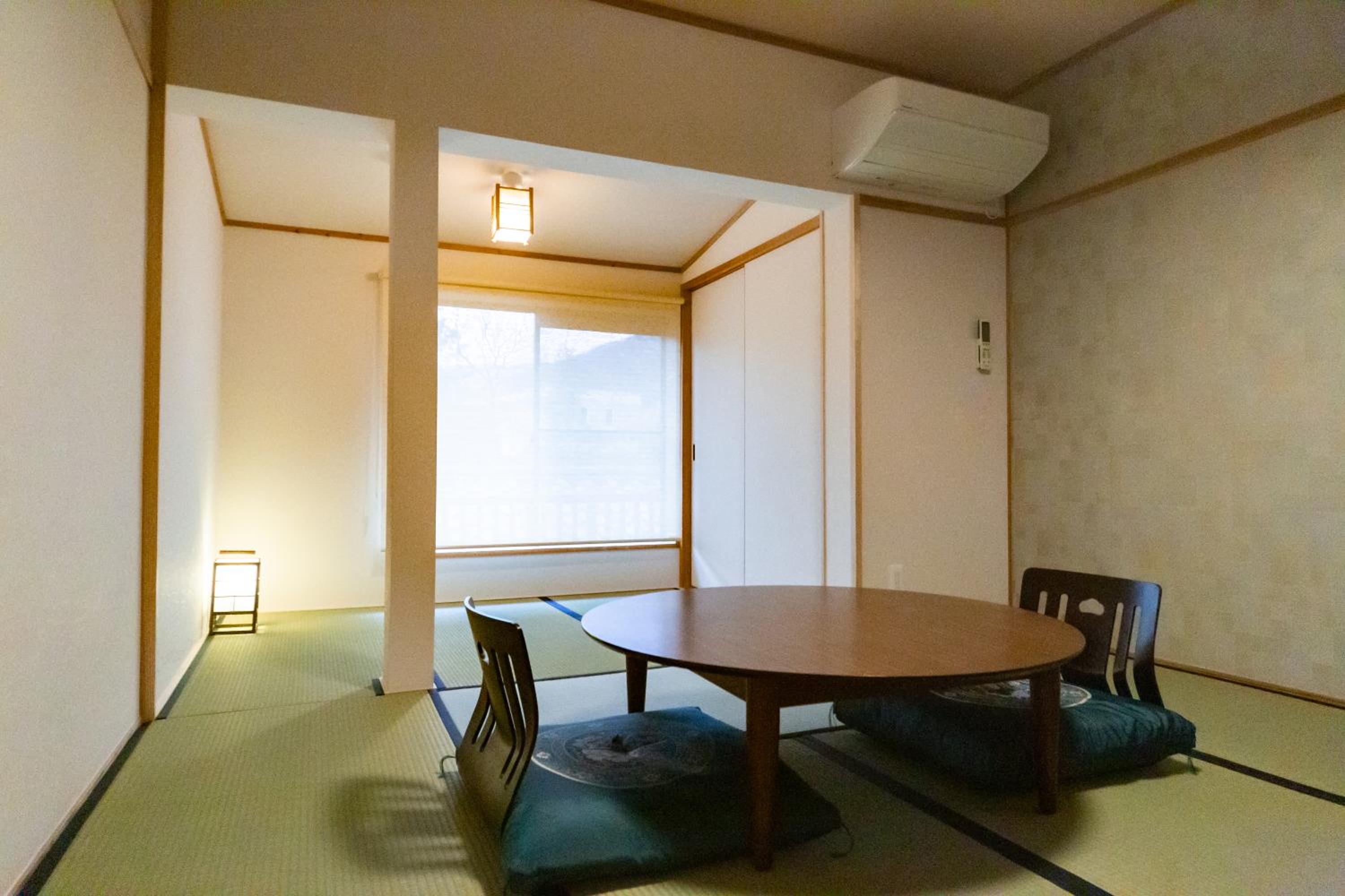 Japanese-Style Quadruple Room photo 1