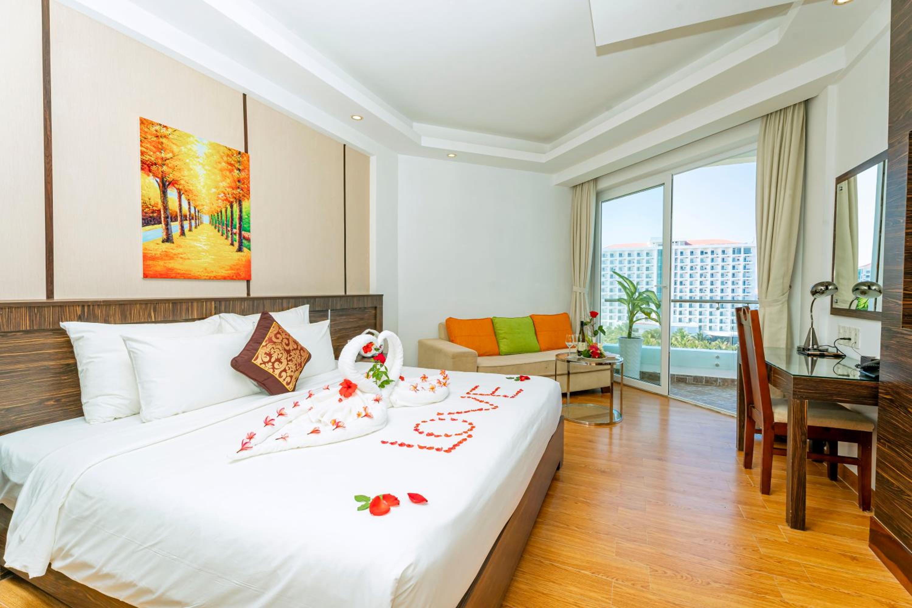 Premium Double Room with Sea View - Photo 2