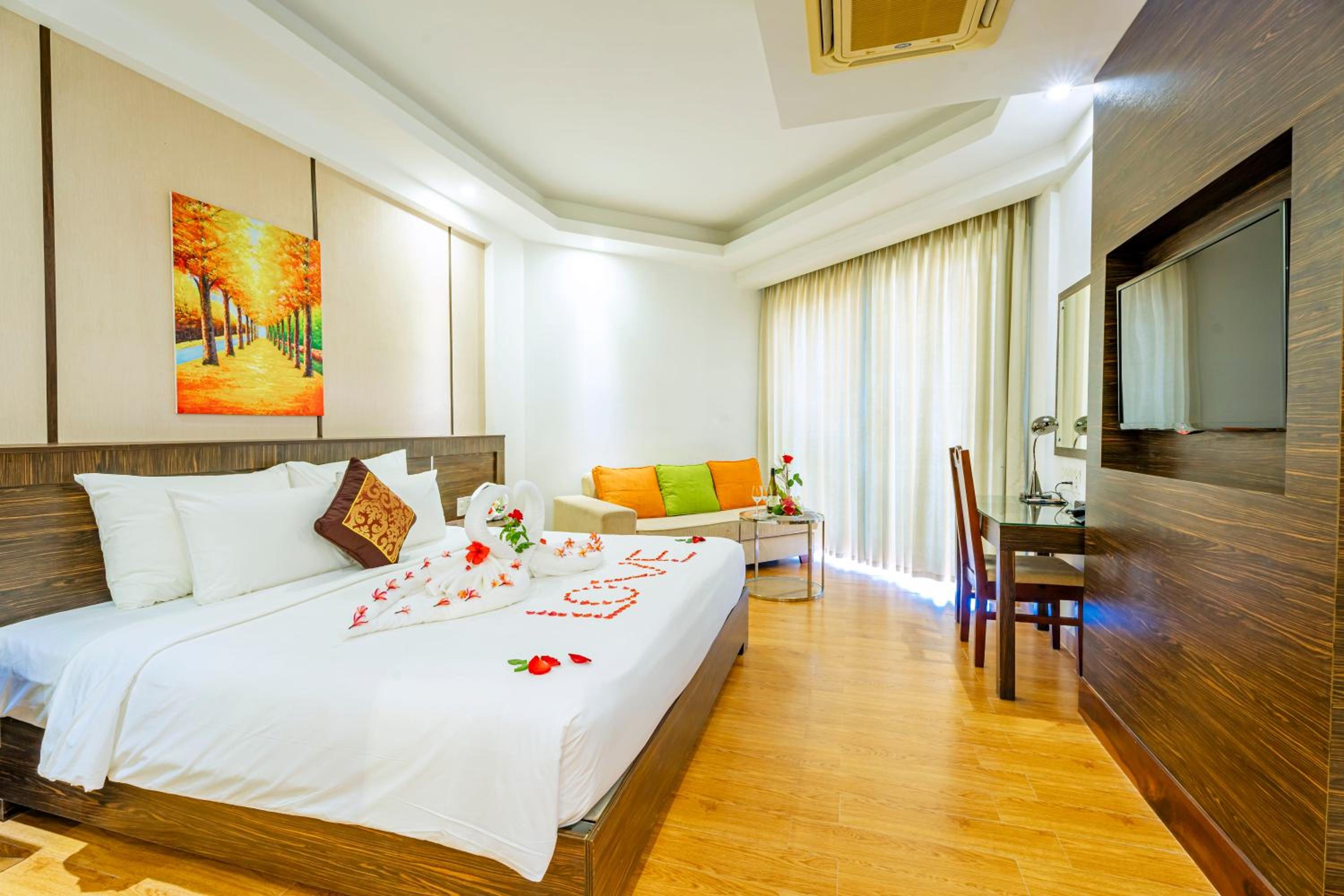 Premium Double Room with Sea View - Photo 6