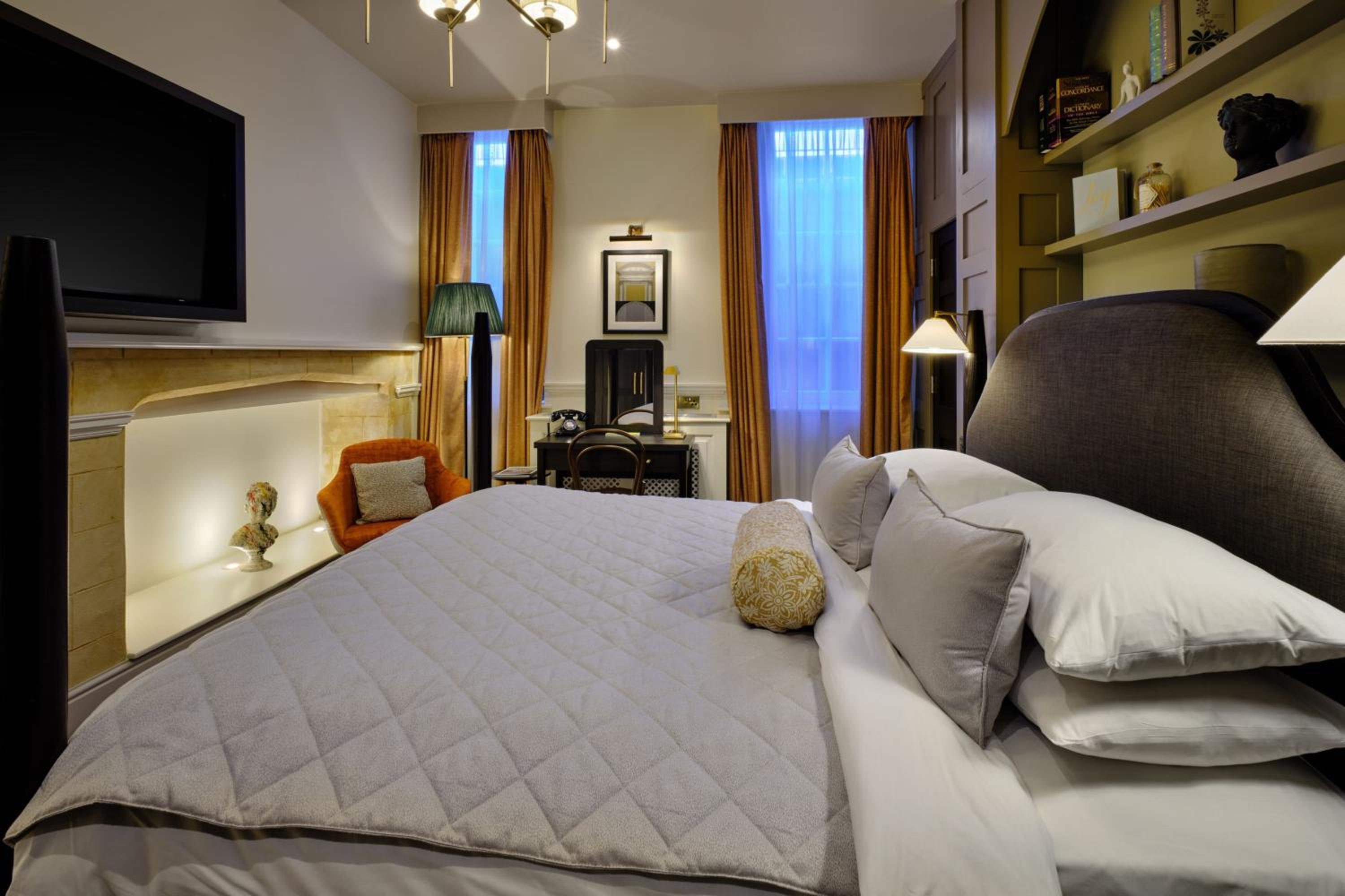 Cinematography, Guest room, 1 King - Photo 3