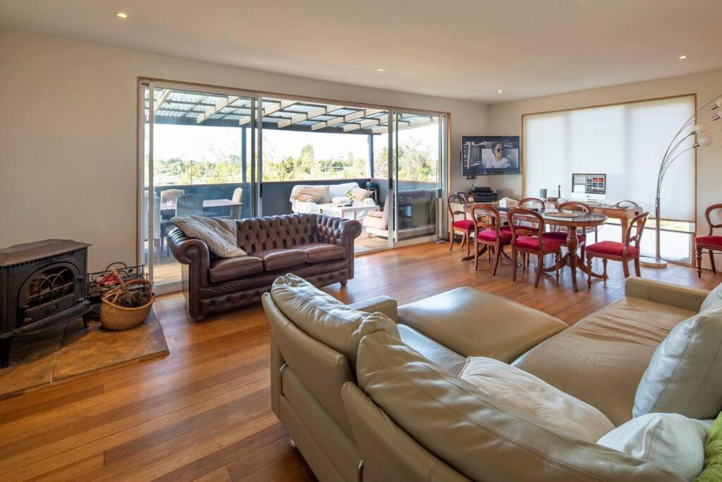 Four-Bedroom House photo 1