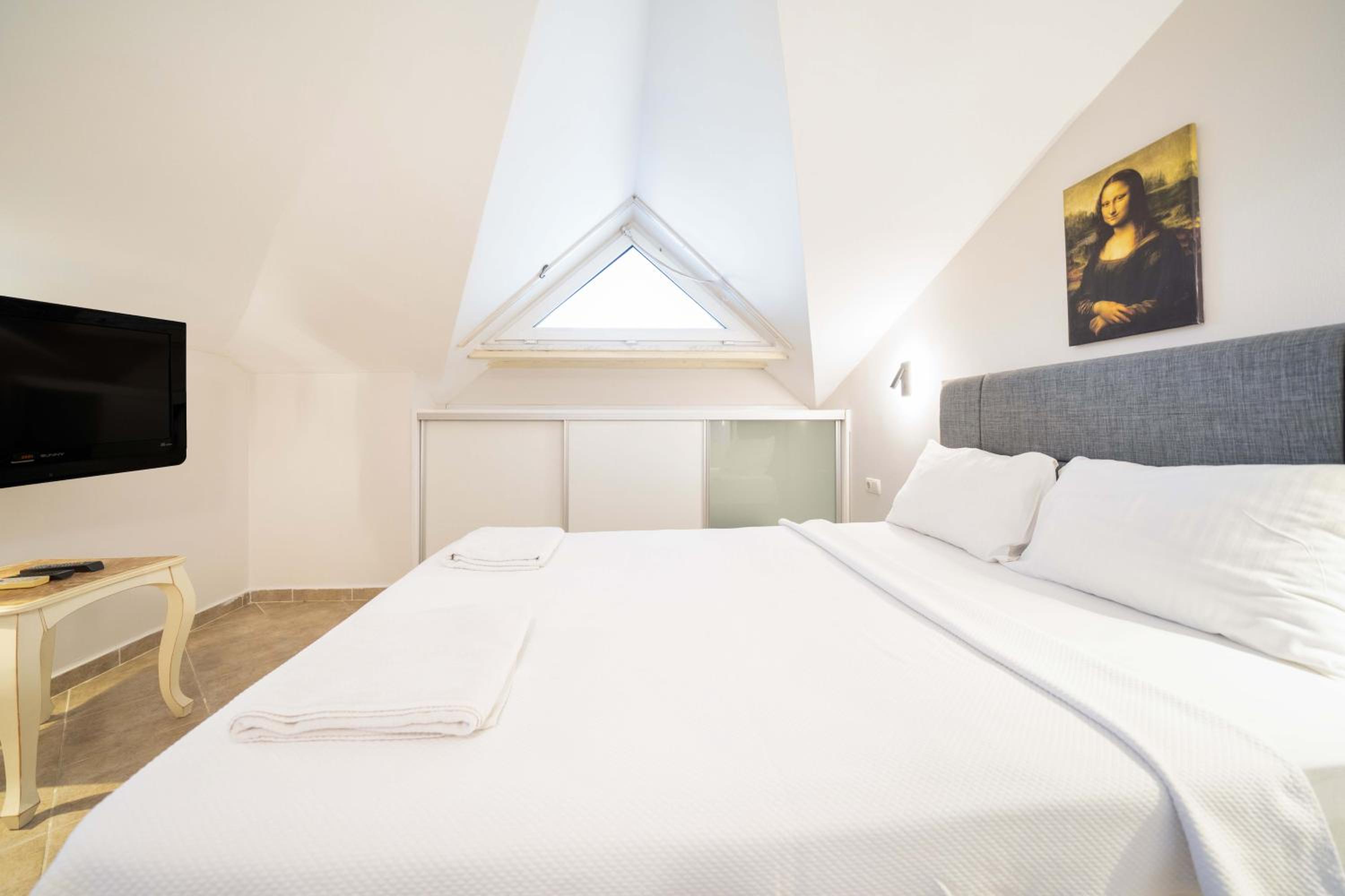 King Suite with Sea View photo 1