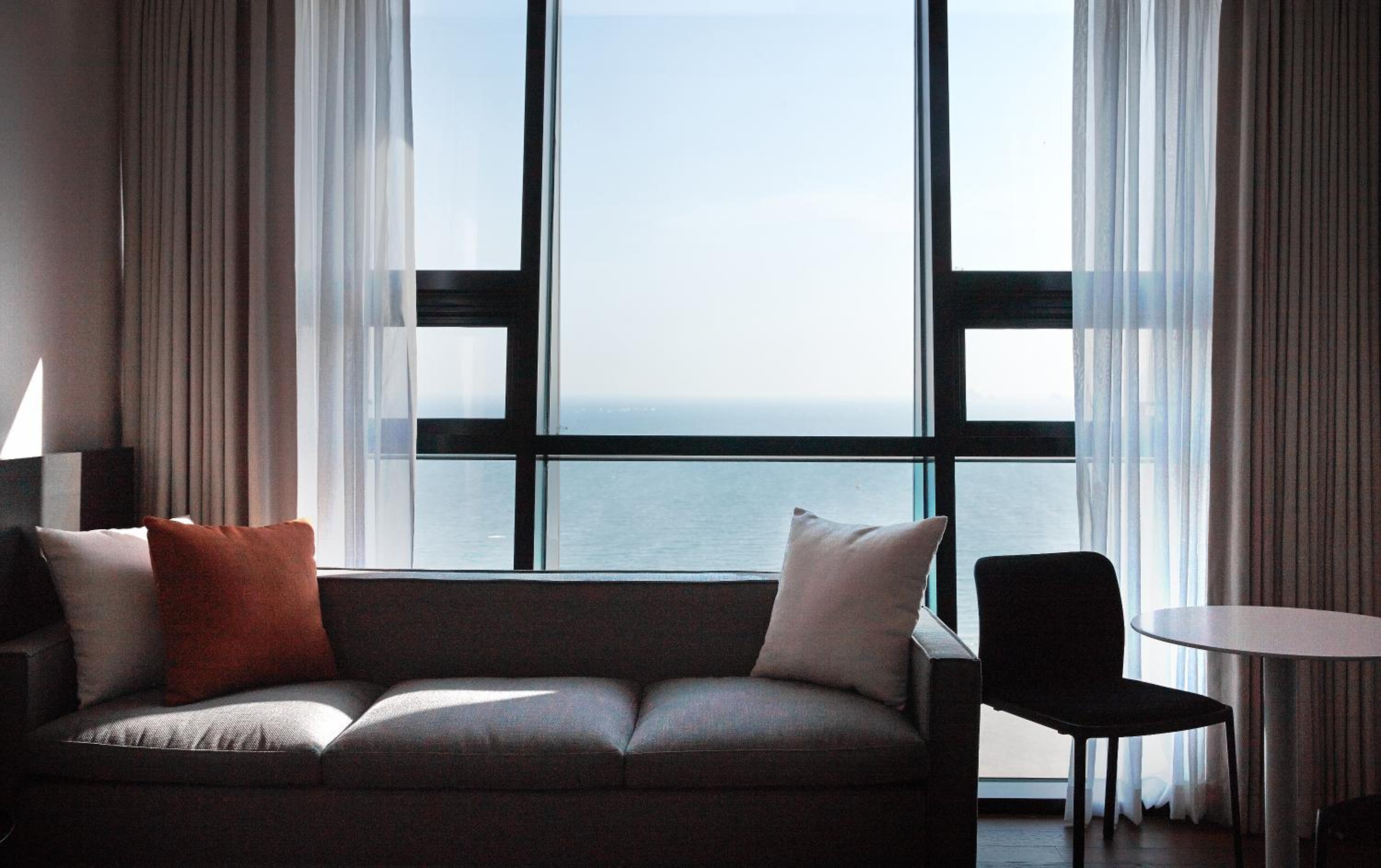 [Casino PKG] Standard Family Twin with Ocean View + 1 ticket for Paradise Busan Casino Voucher