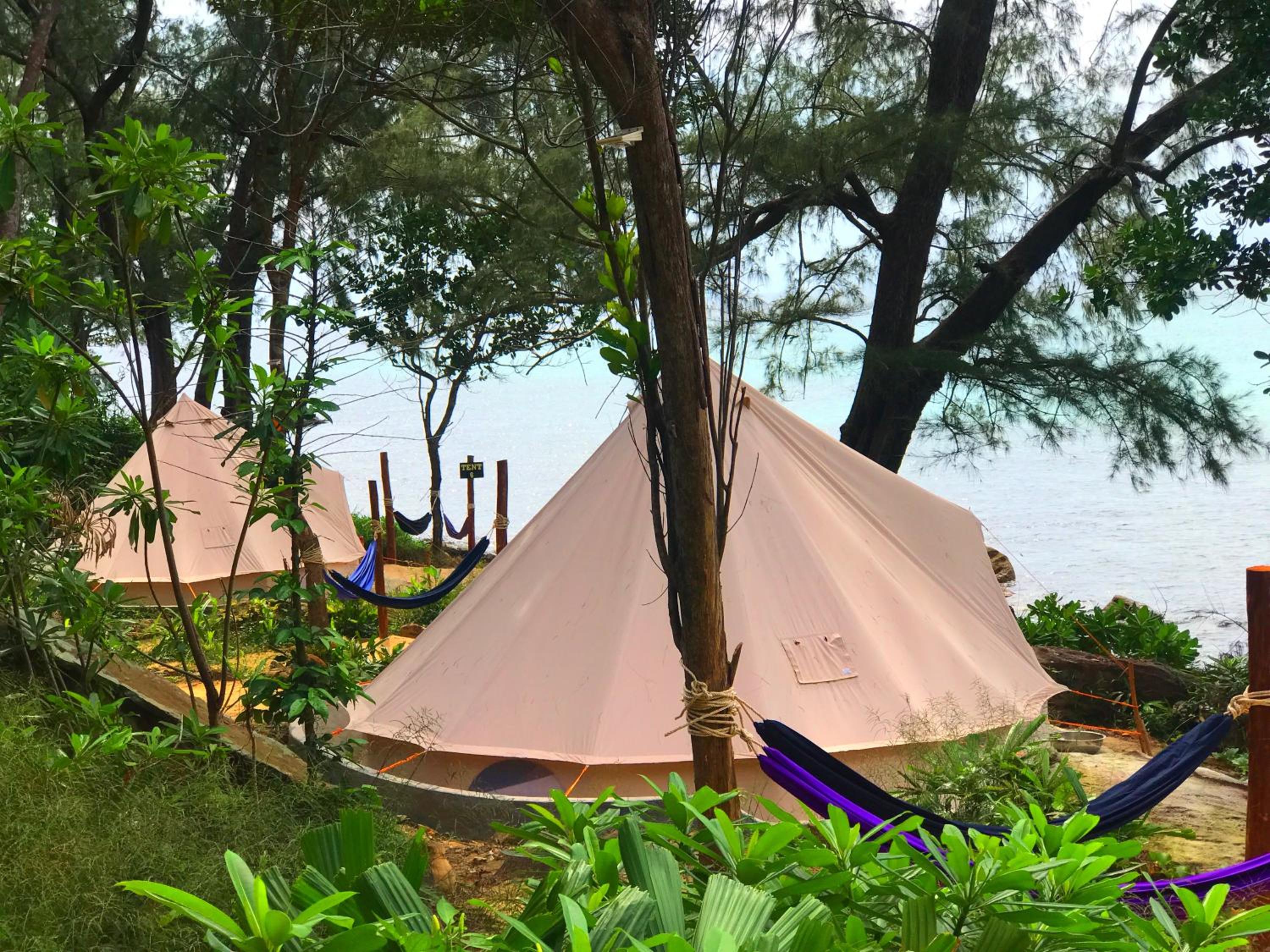 Tent beach front  photo 3