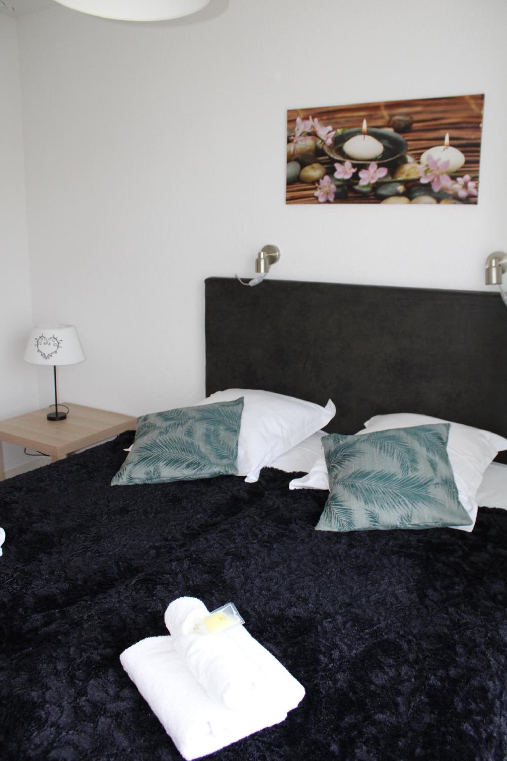 Family Apartment Twin - Photo 12
