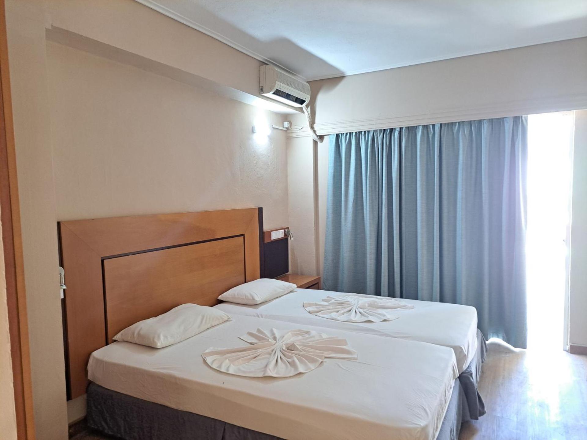 One-Bedroom Apartment - Photo 1