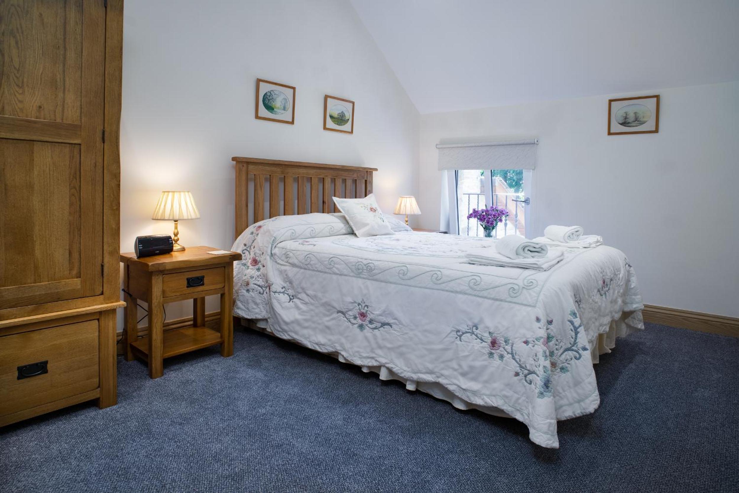 Three-Bedroom House photo 3