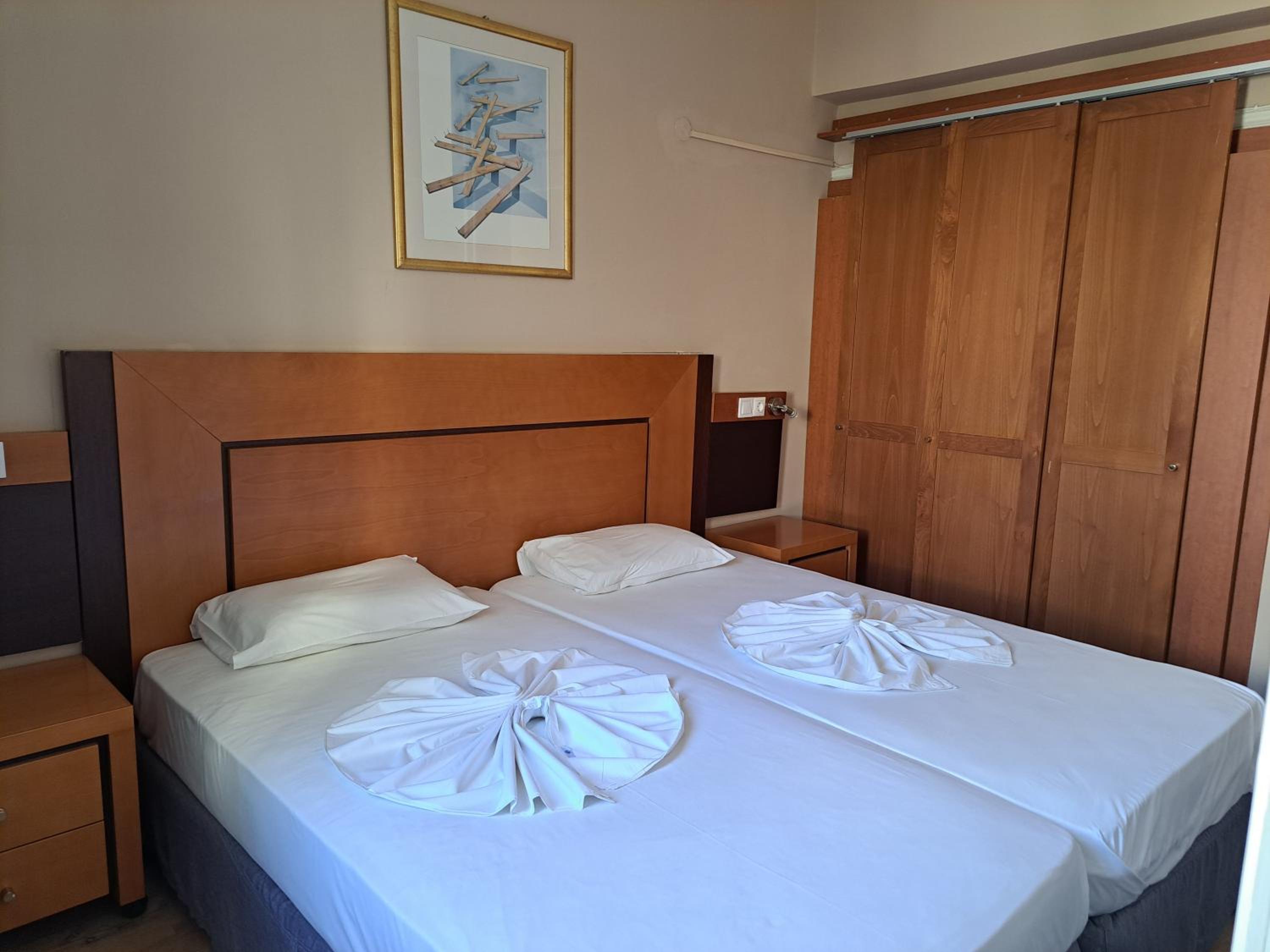 Basic Triple Room - Photo 1