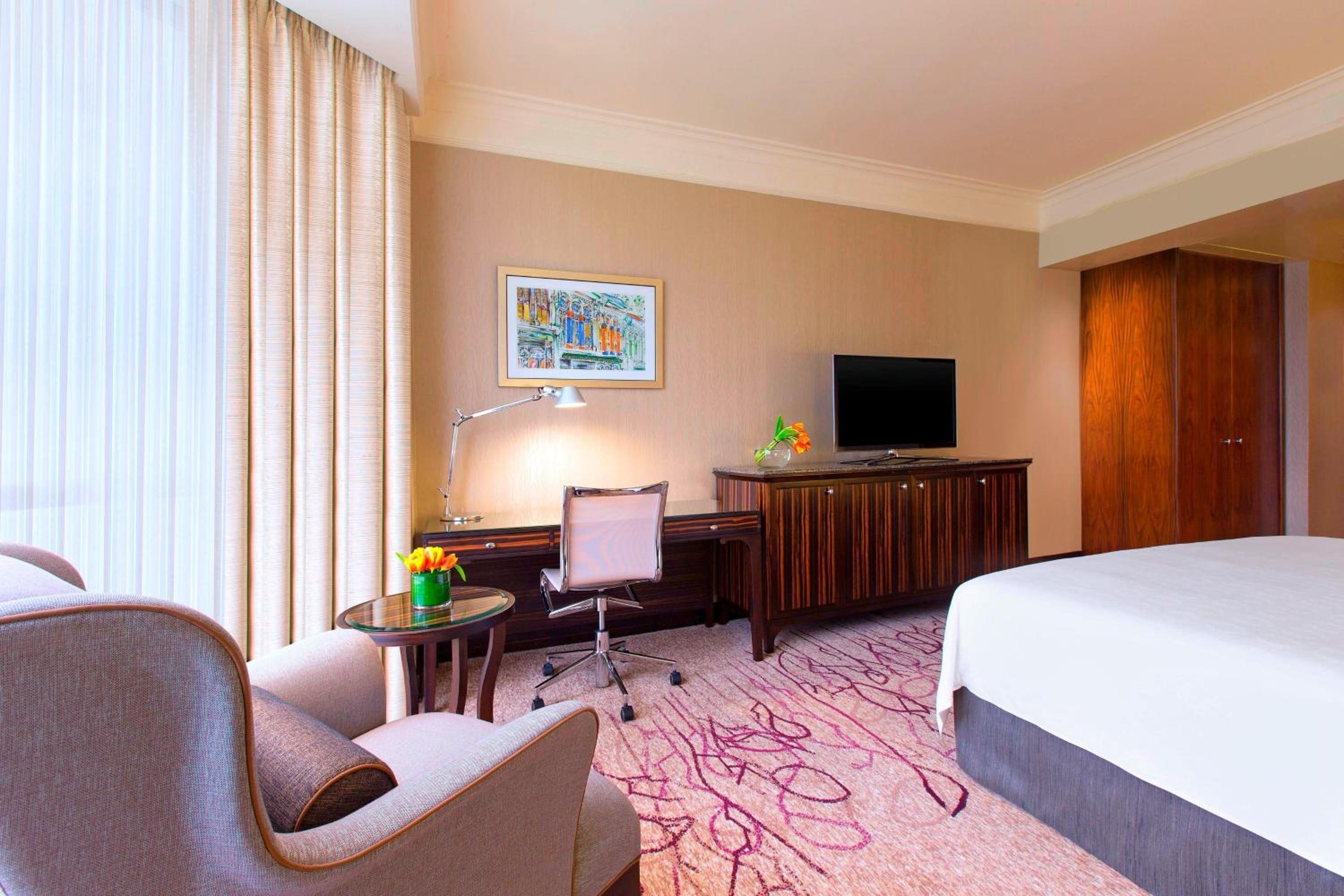 Executive Business King Room, High Floor