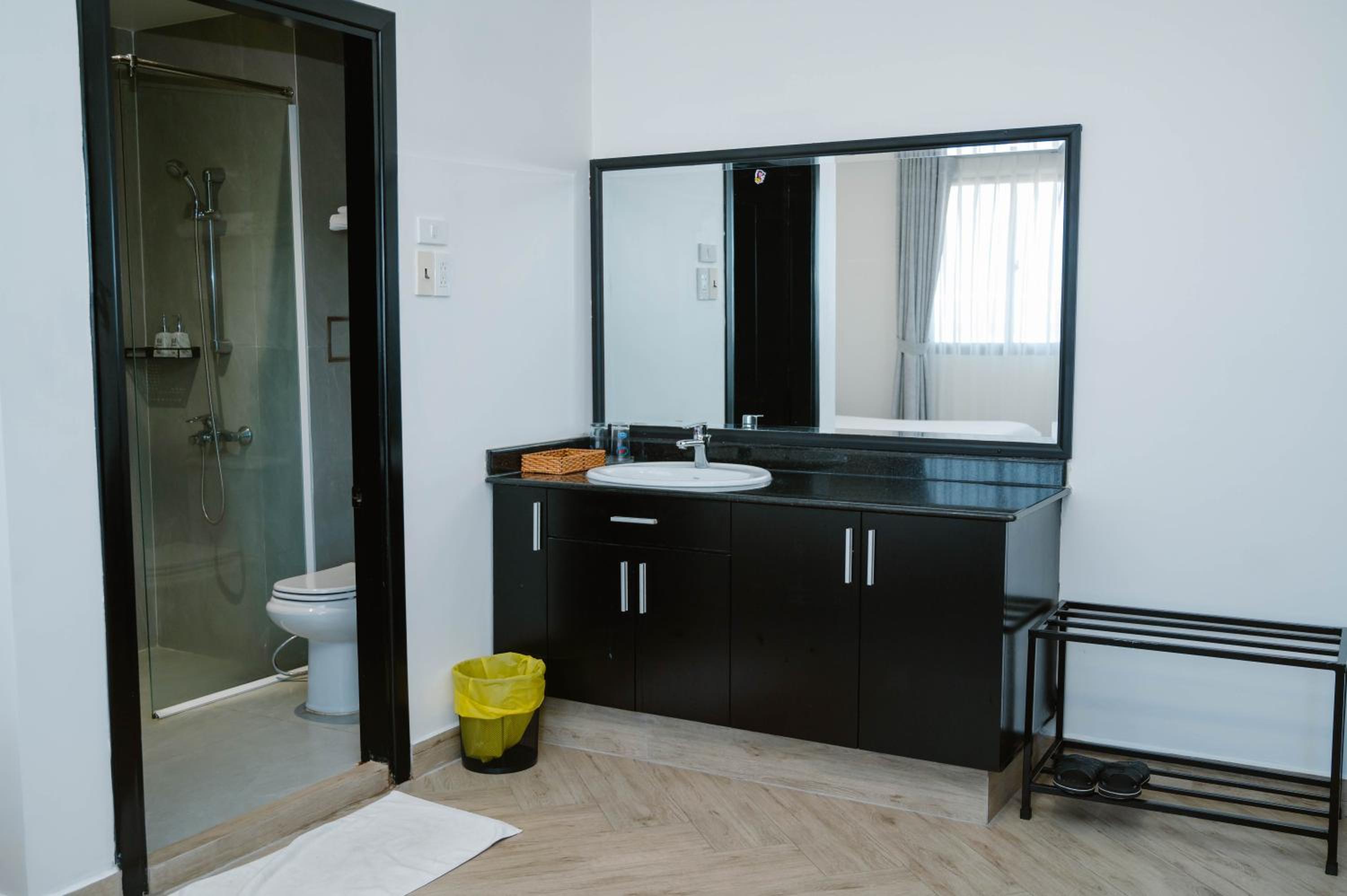Large Double Room photo 3