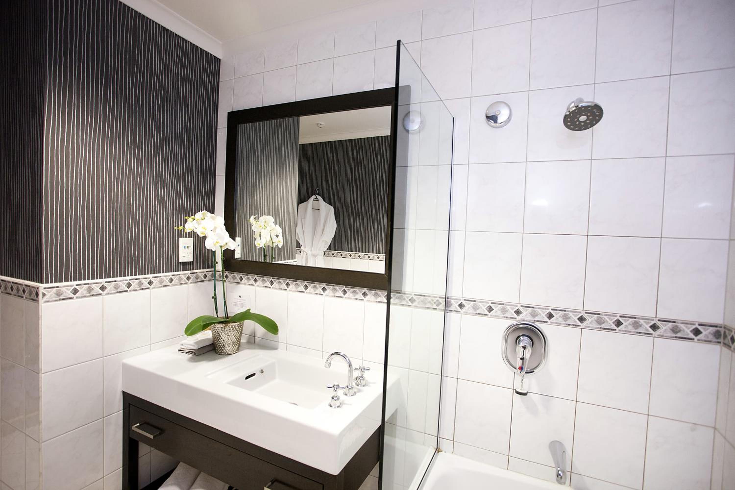 Deluxe Double Room - Photo 8