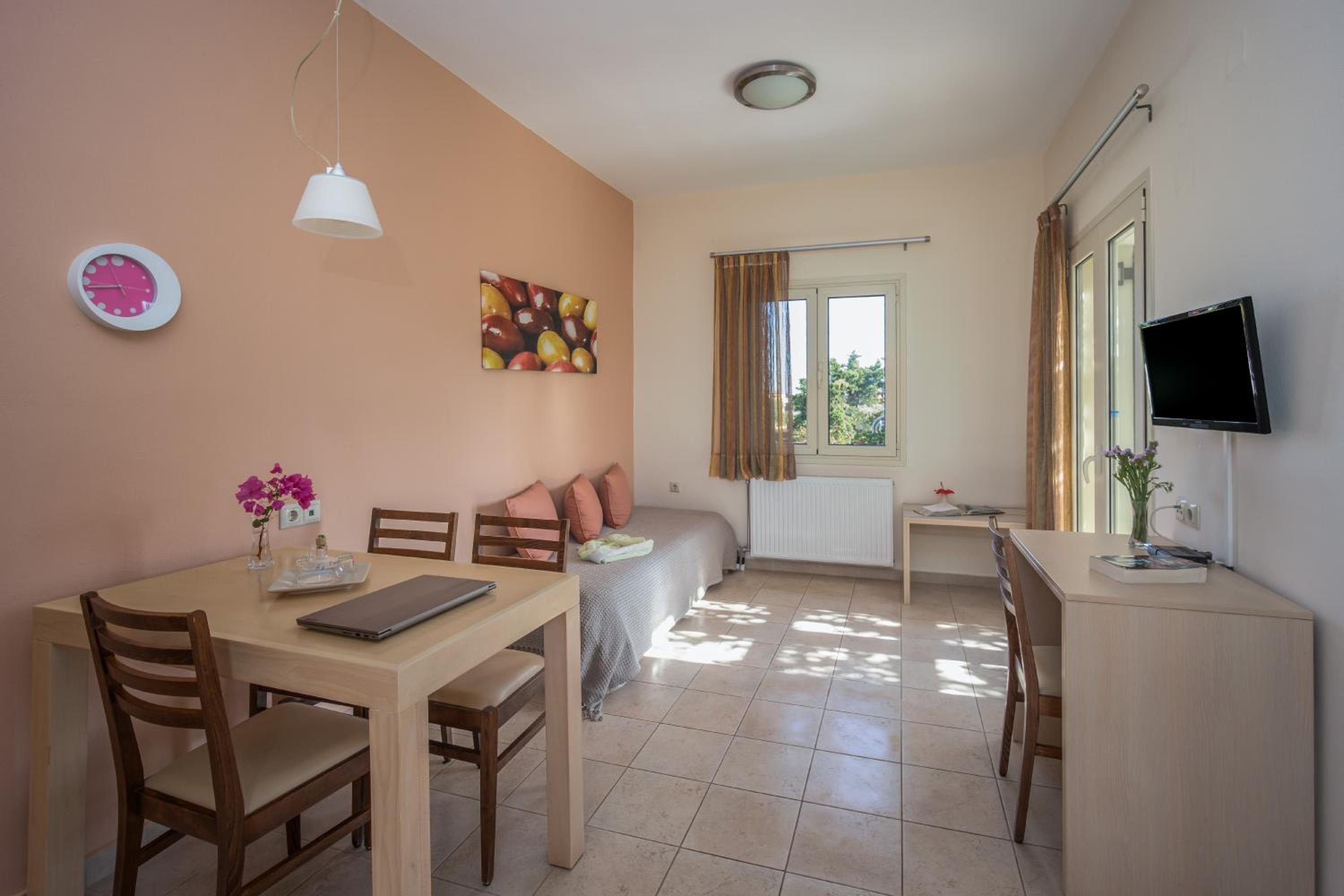 Standard Triple Apartment
