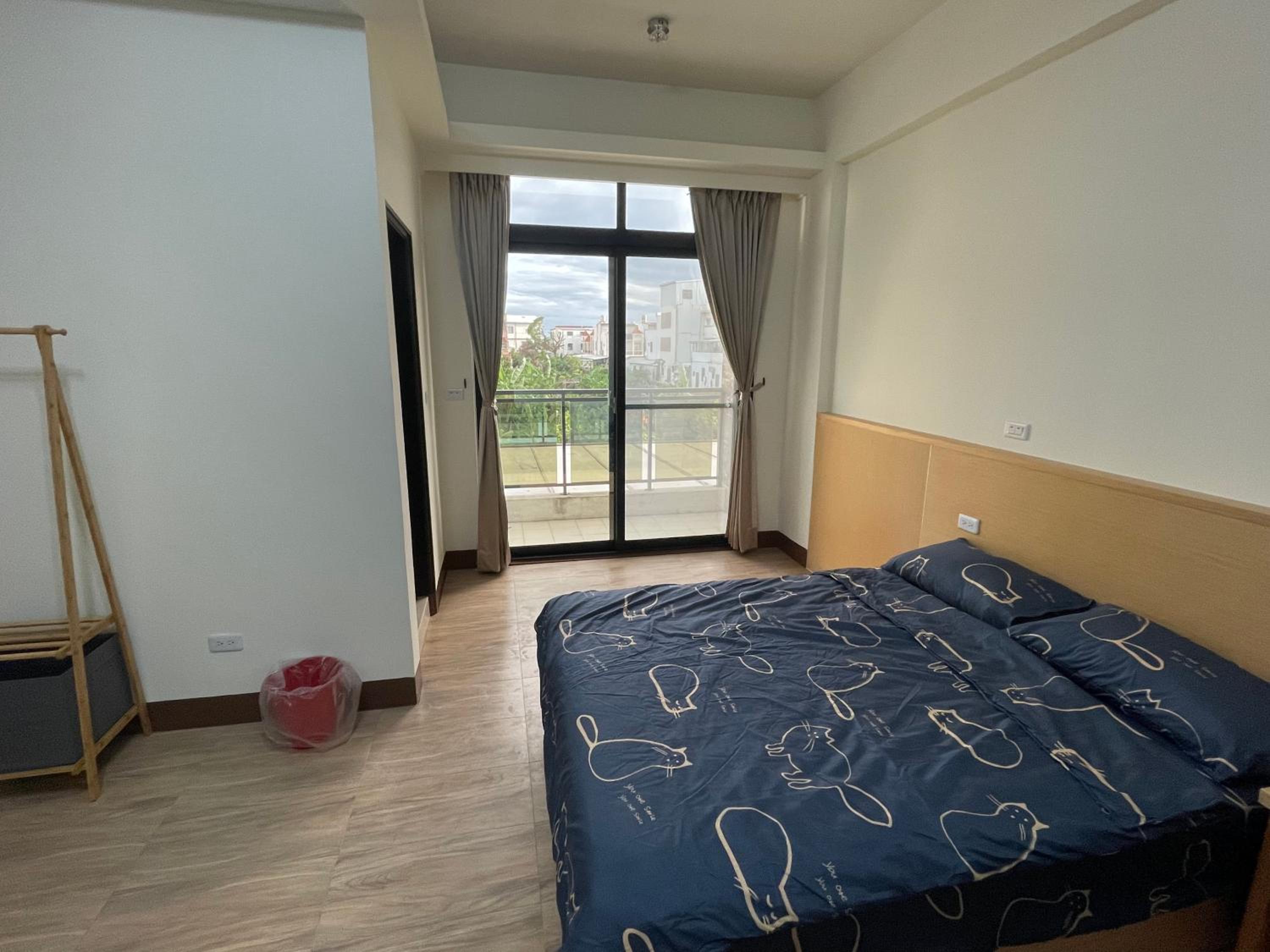 Quadruple Room with Private Bathroom photo 2