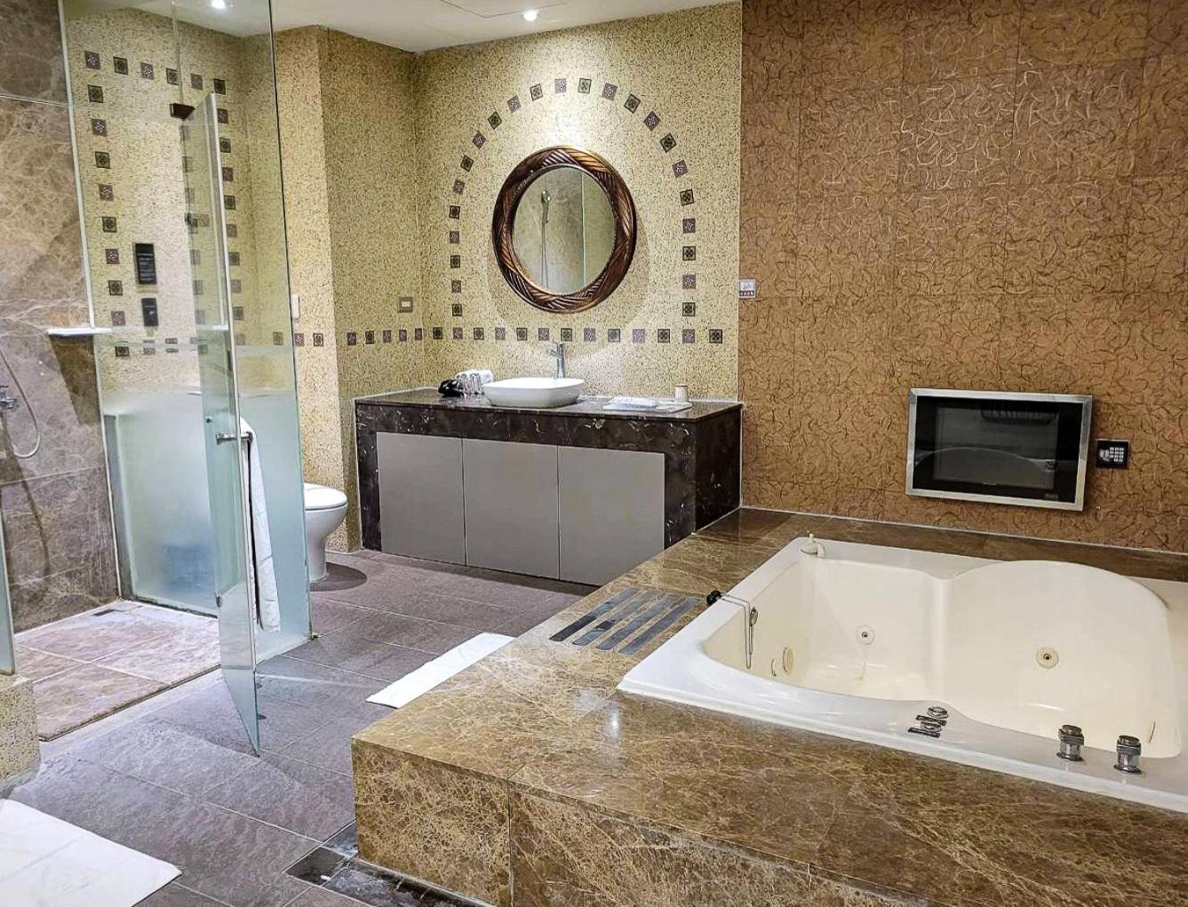Platinum Suite photo 2