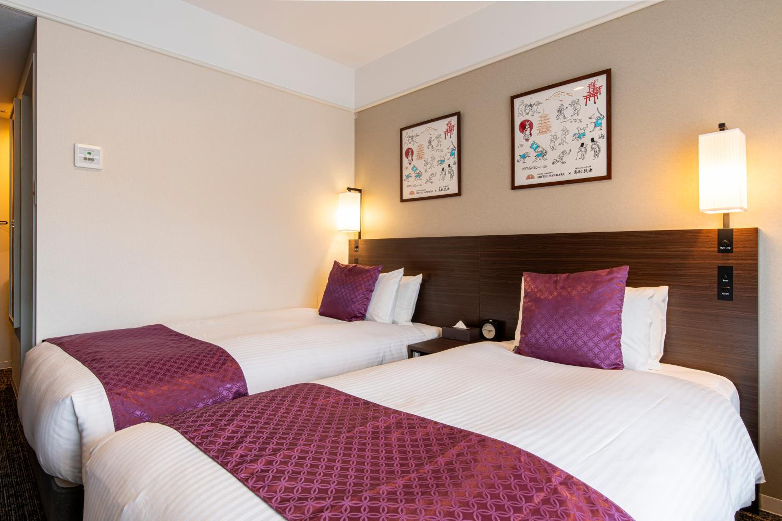 Moderate Twin Room with Mountain view photo 2