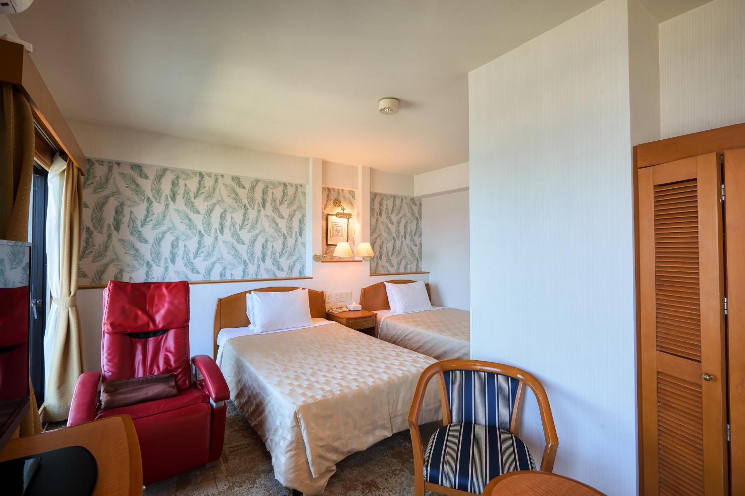 Twin Room with Sea View - Smoking
