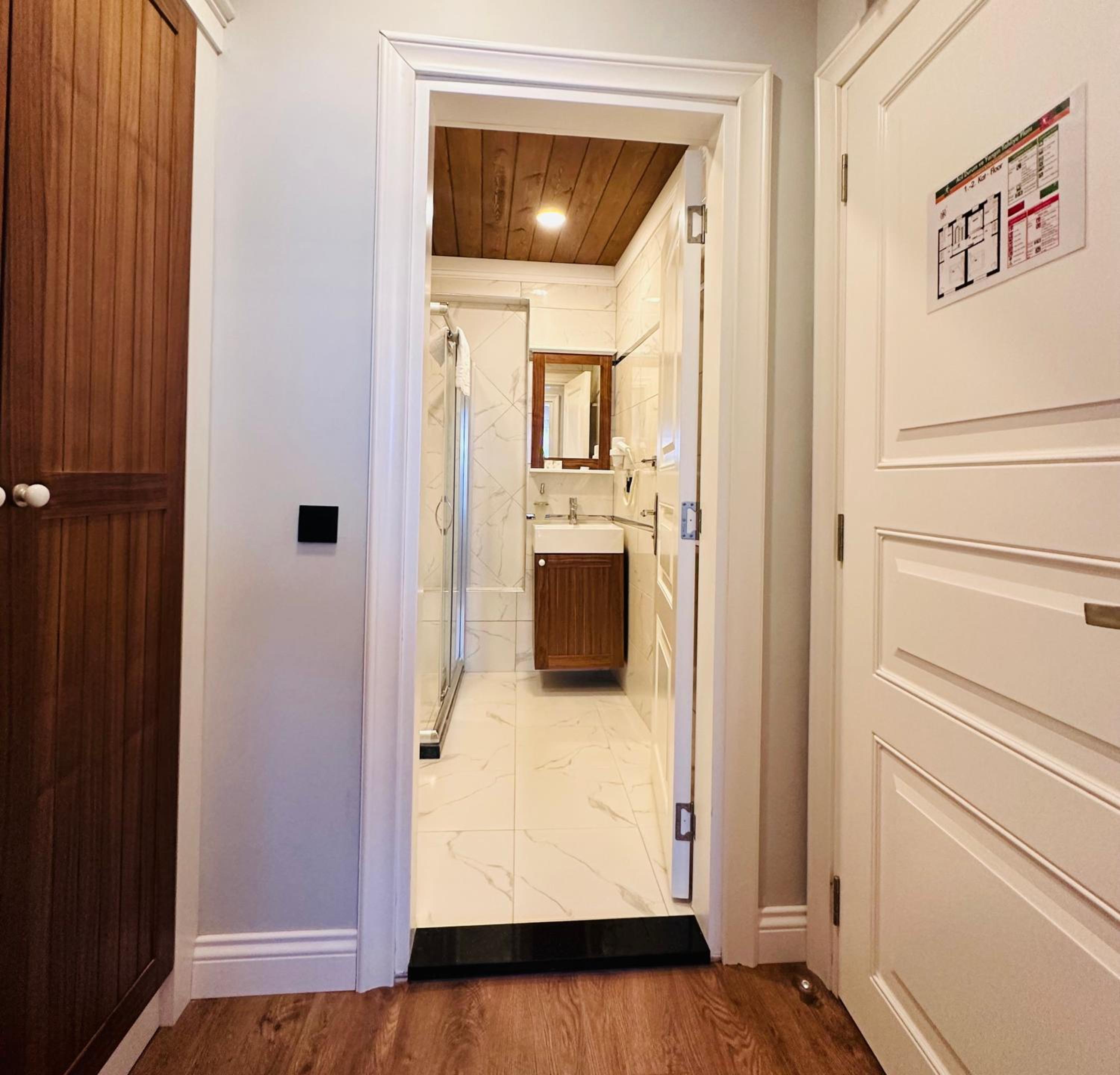 Deluxe Quadruple Room - Annex photo 2