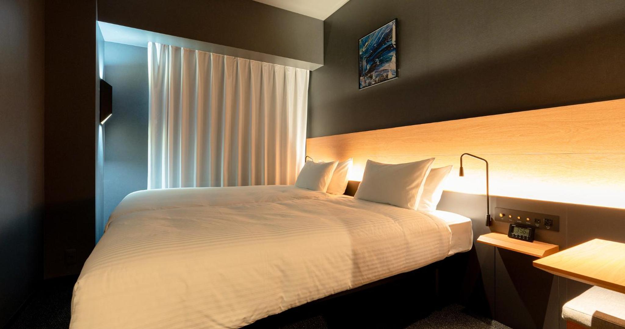 Small Twin Room - Photo 2