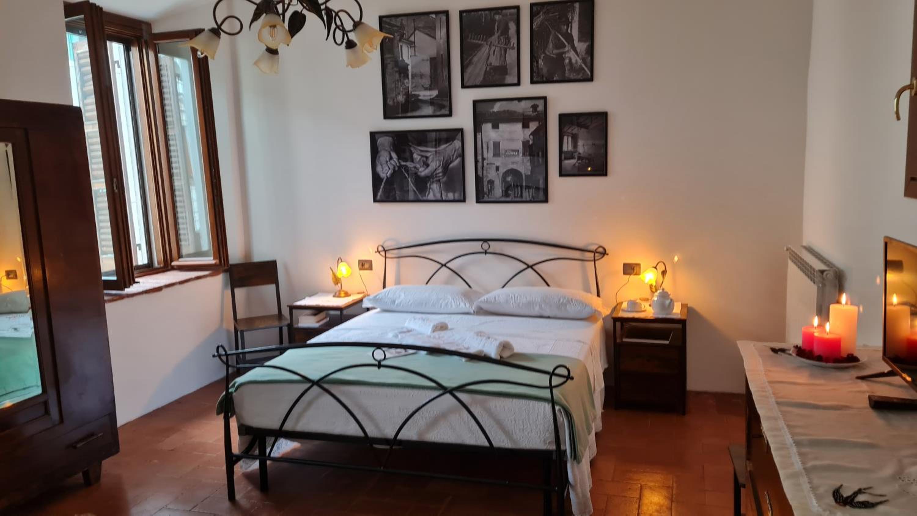 Large Double Room photo 3